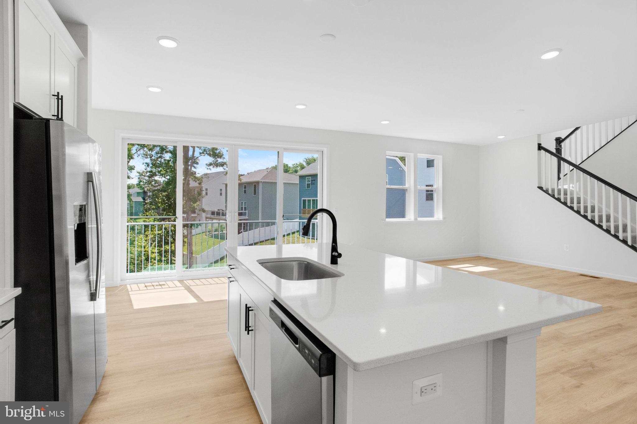 WILDERNESS SHORES - Residential