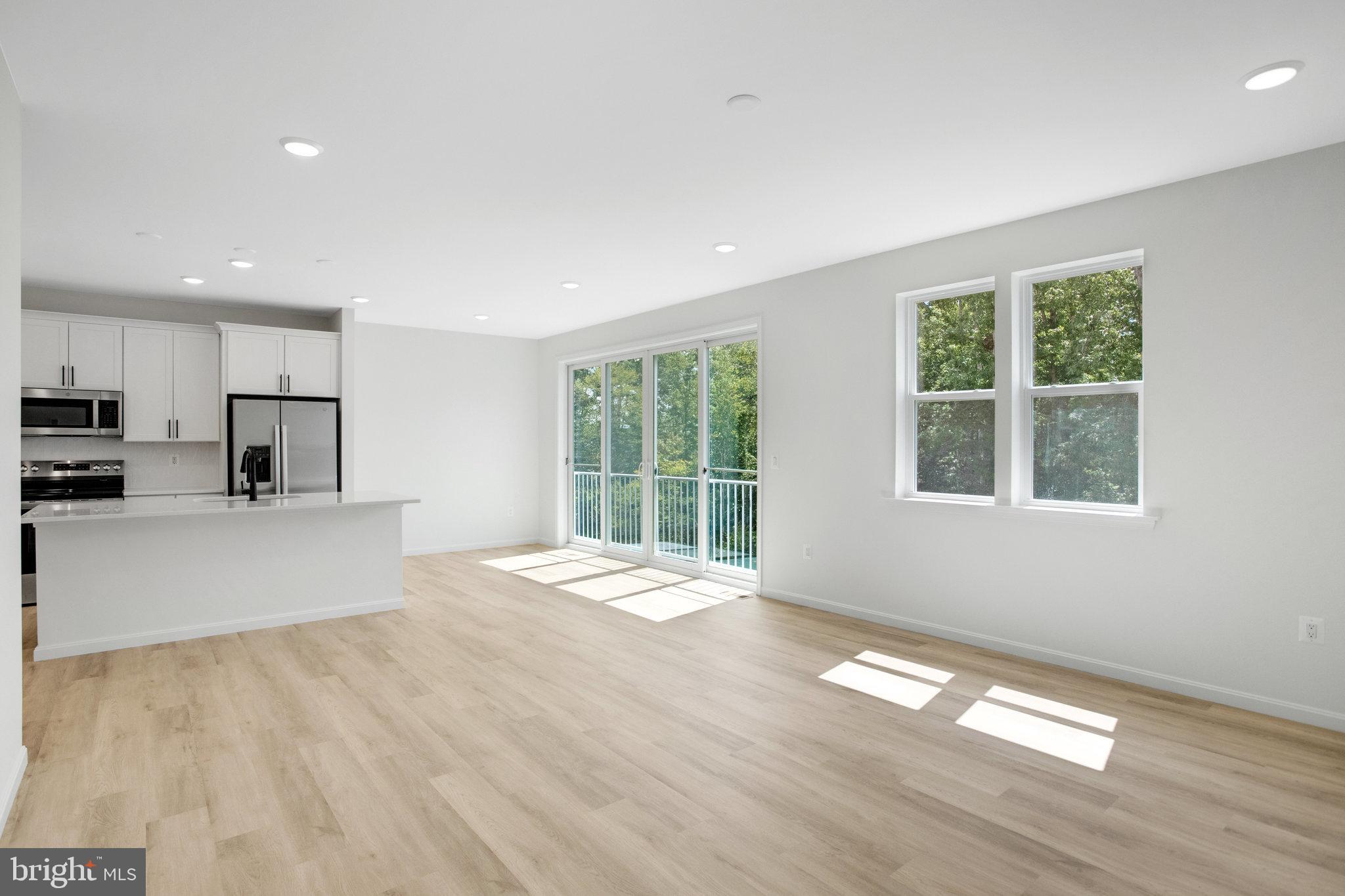 WILDERNESS SHORES - Residential