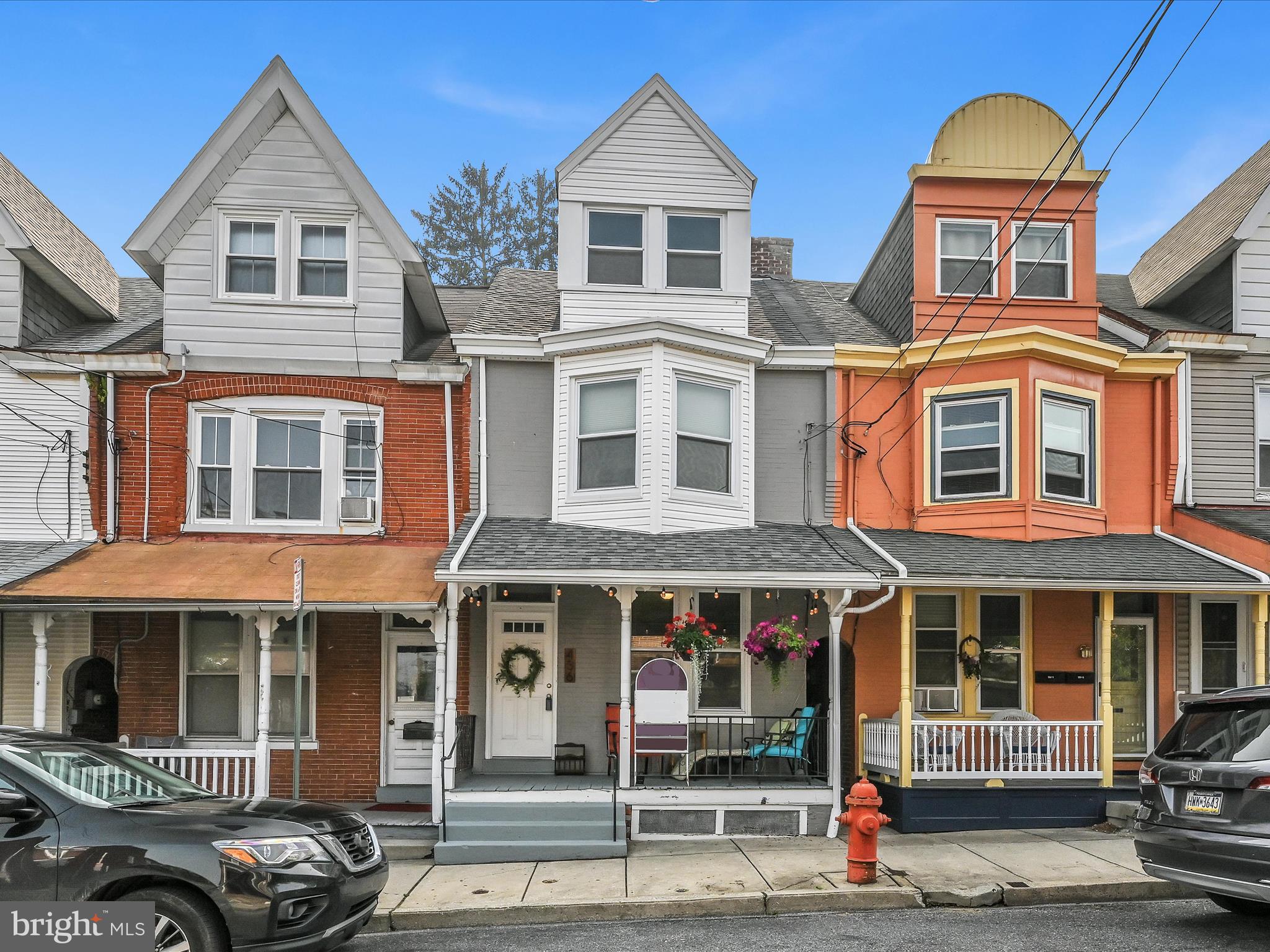 CHESTNUT HILL - Residential