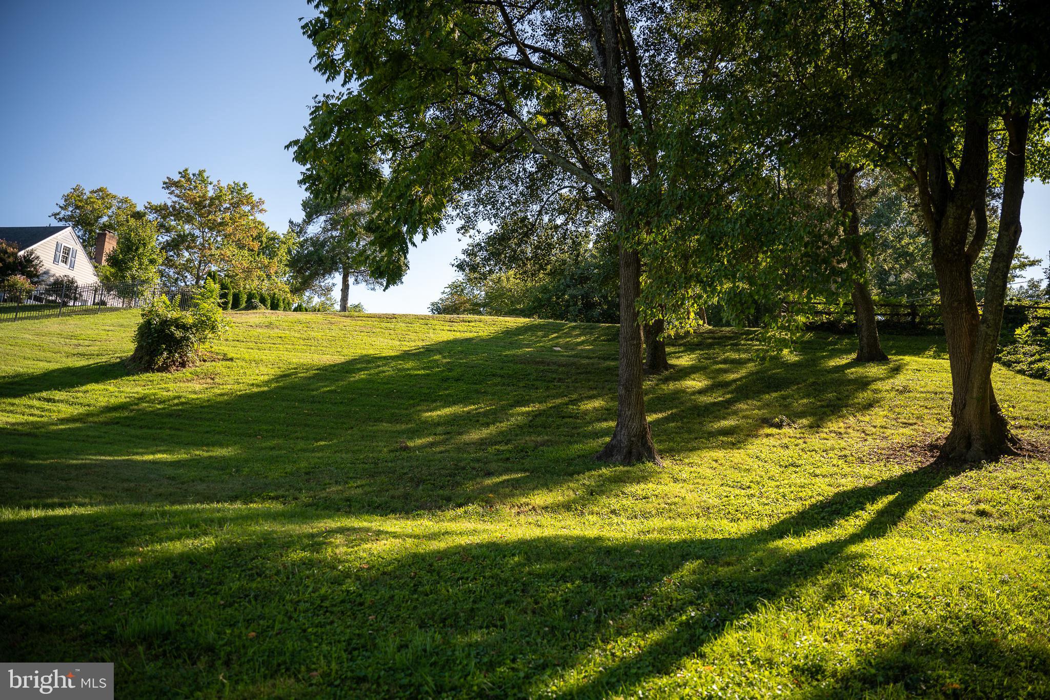 WELLINGTON VILLA - Residential Lease