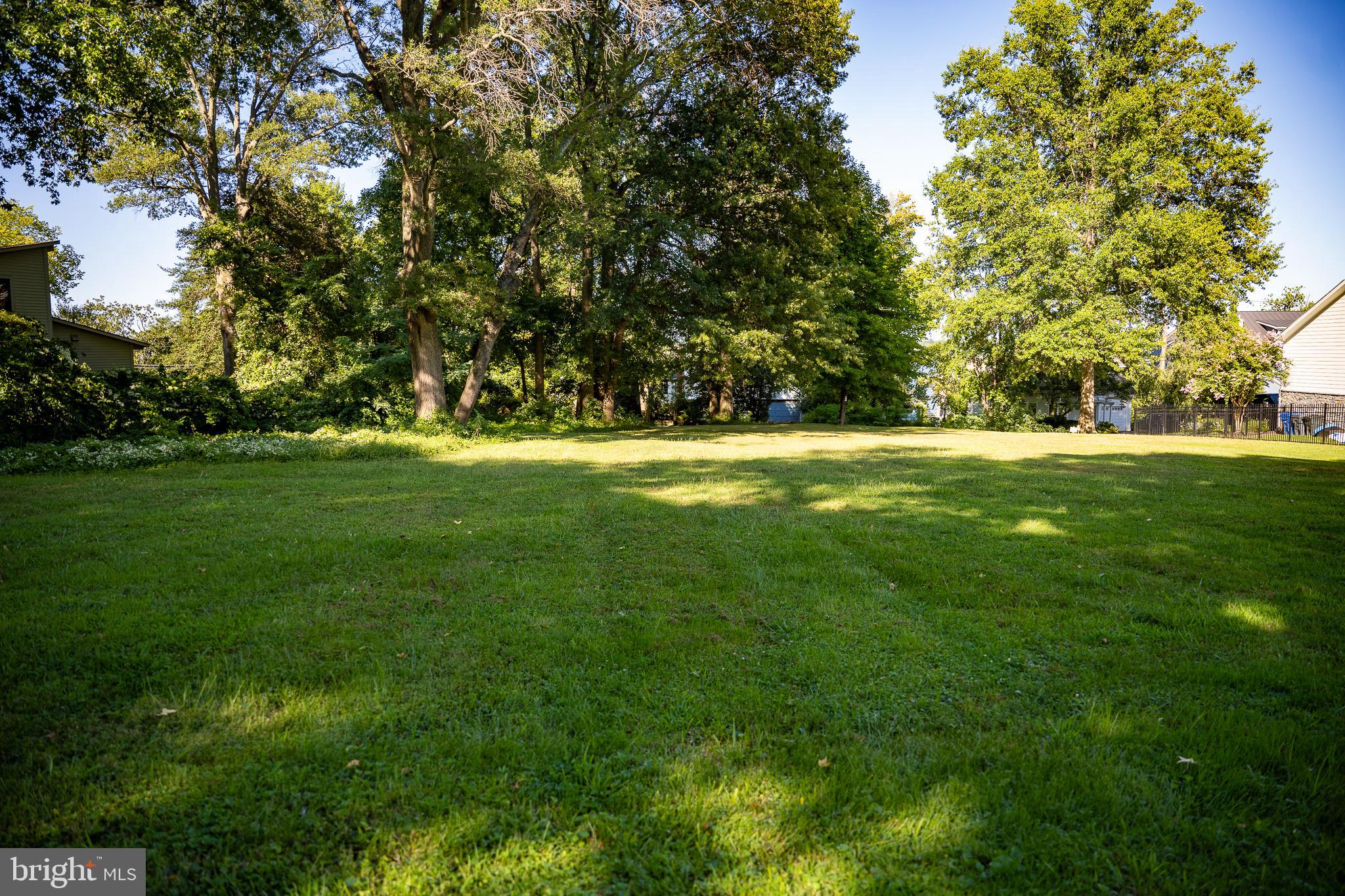 WELLINGTON VILLA - Residential Lease