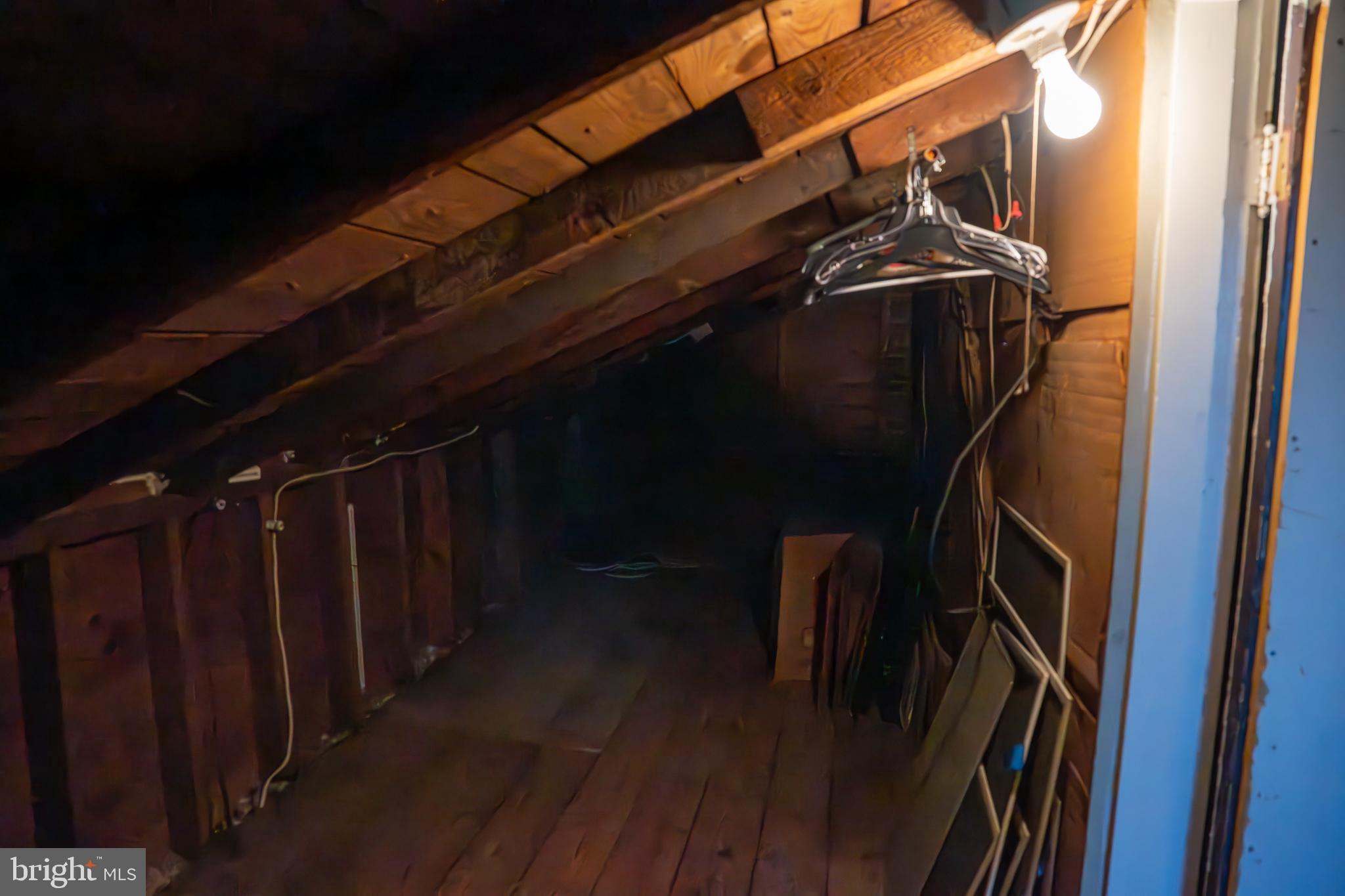 WELLINGTON VILLA - Residential Lease