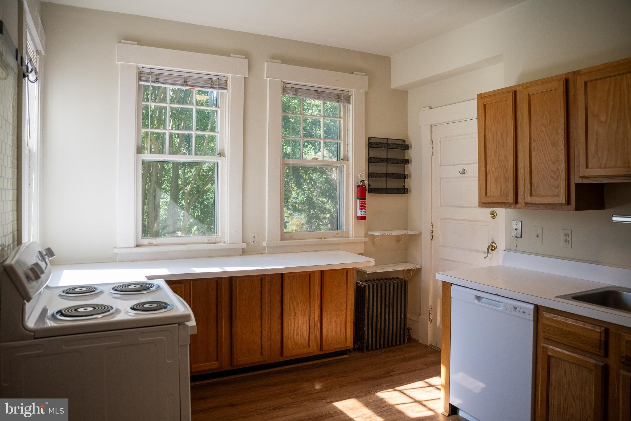 WELLINGTON VILLA - Residential Lease