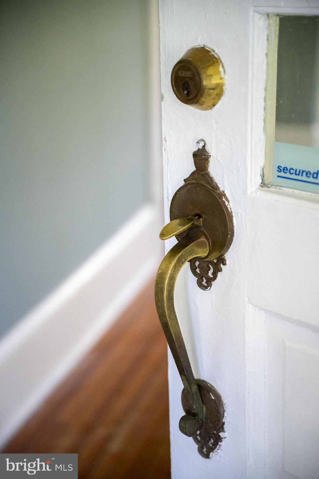 WELLINGTON VILLA - Residential Lease