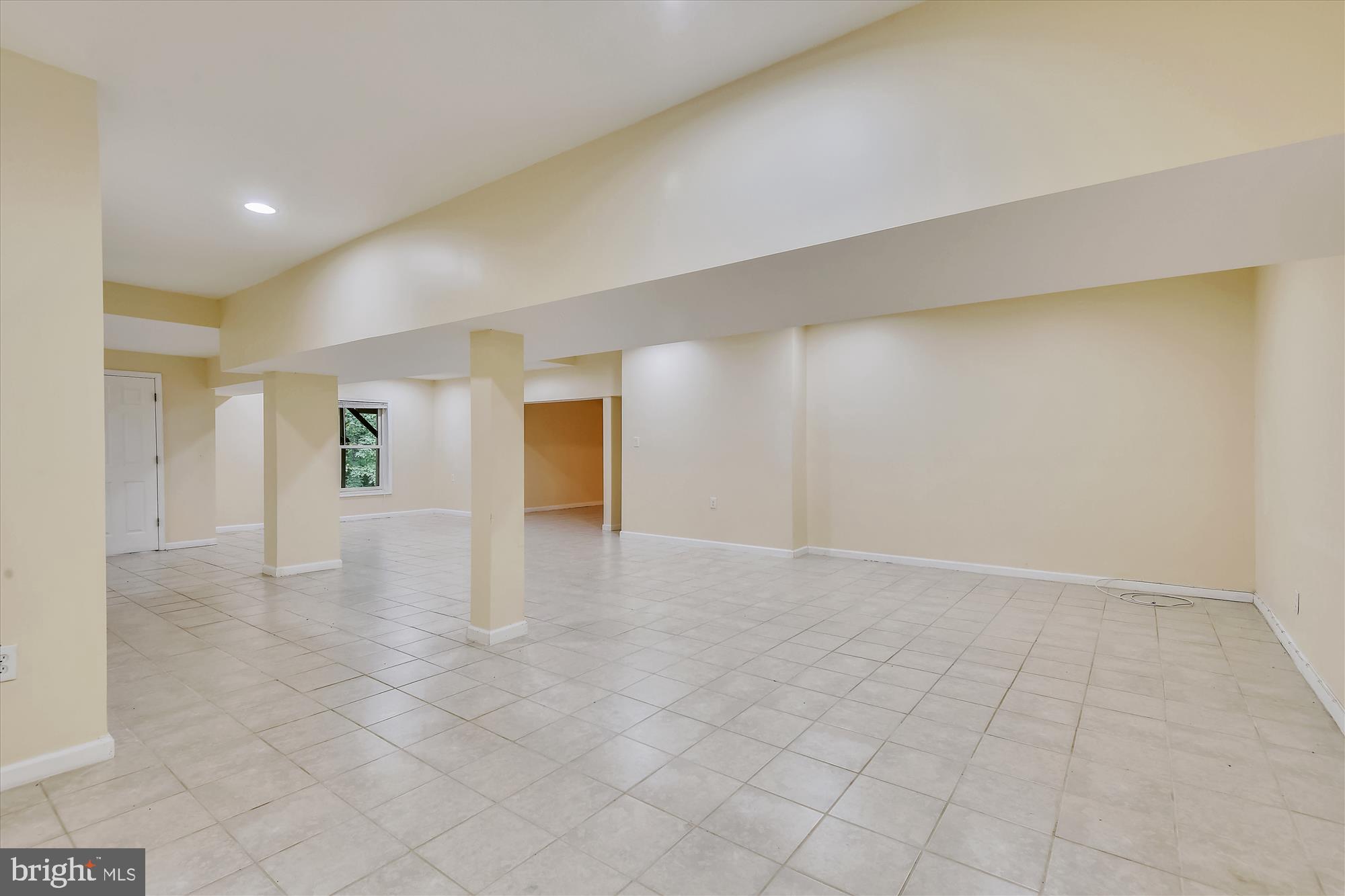 MIDDLETON TWO - Residential Lease