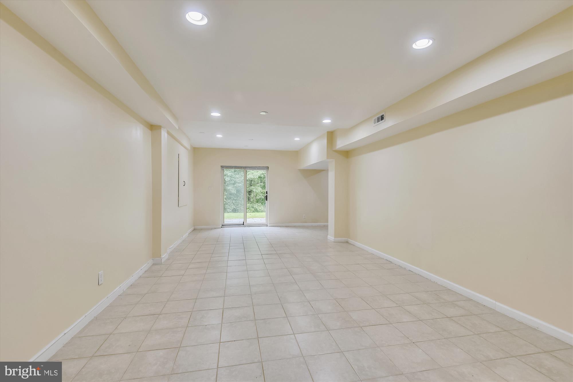 MIDDLETON TWO - Residential Lease