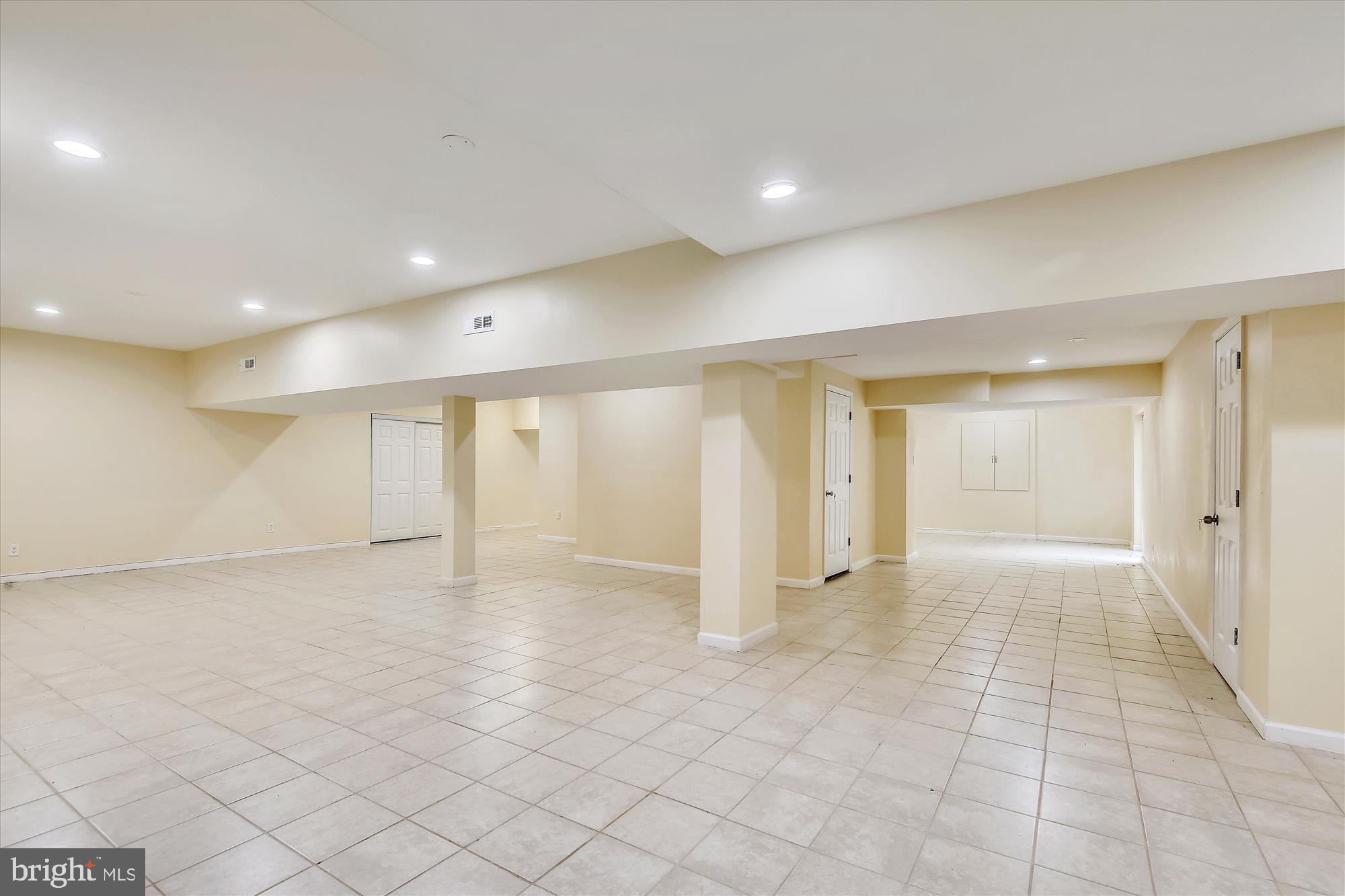 MIDDLETON TWO - Residential Lease