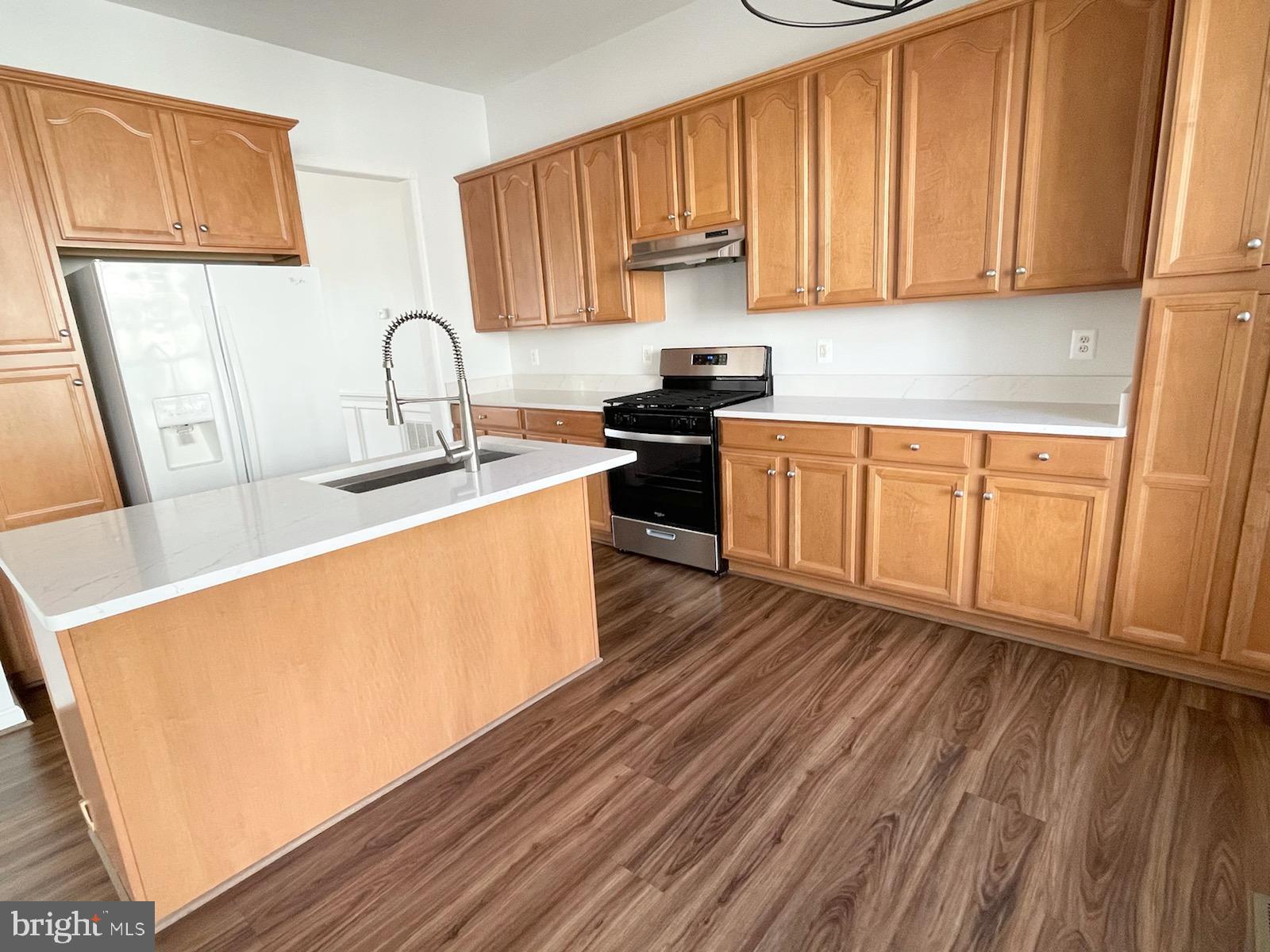 GREAT OAK - Residential Lease