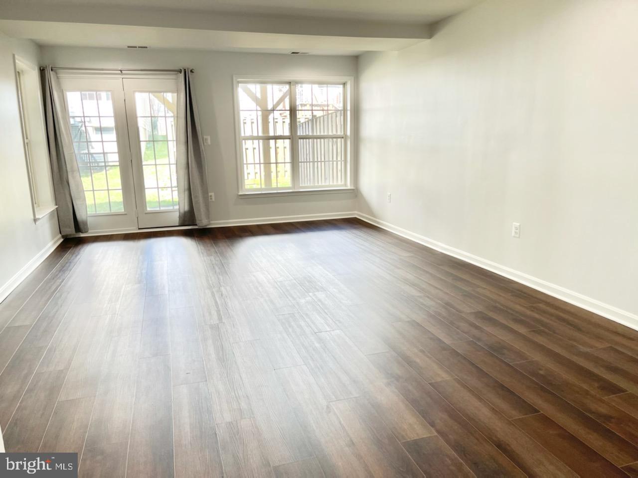 GREAT OAK - Residential Lease