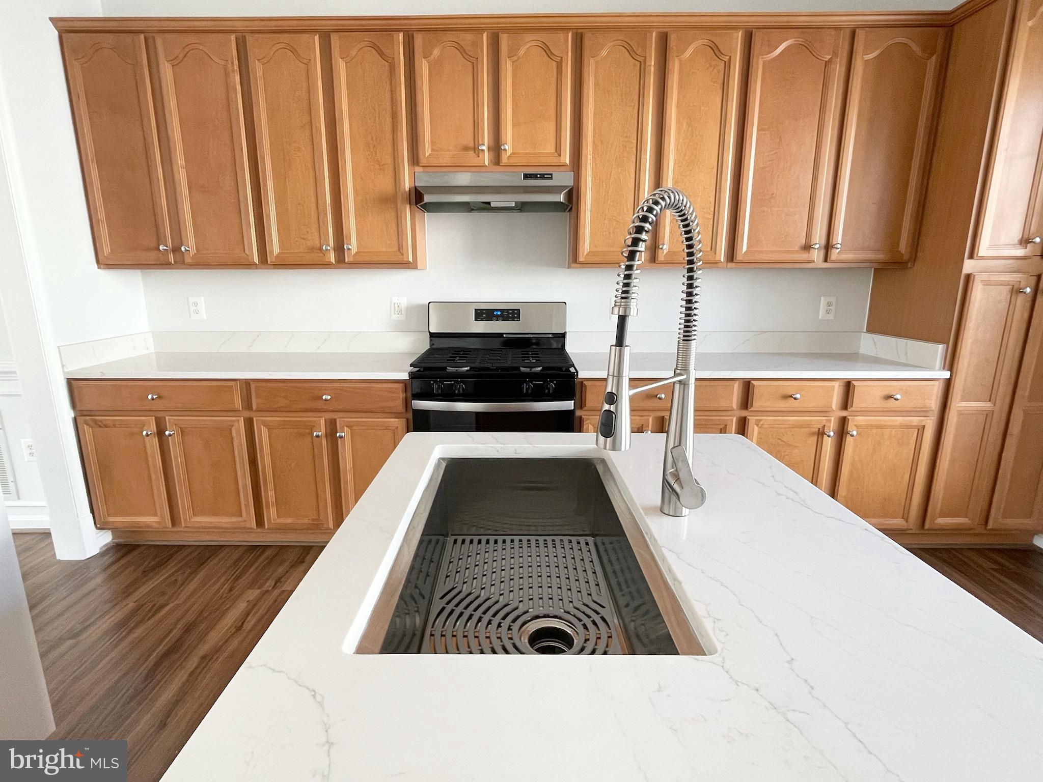 GREAT OAK - Residential Lease