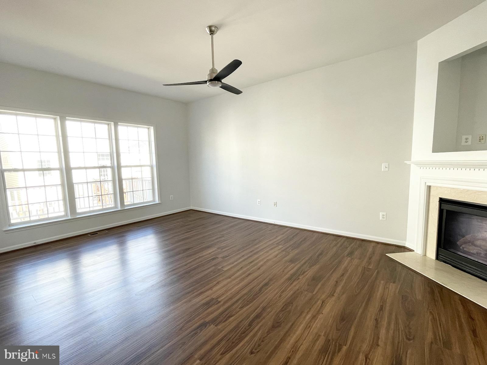 GREAT OAK - Residential Lease