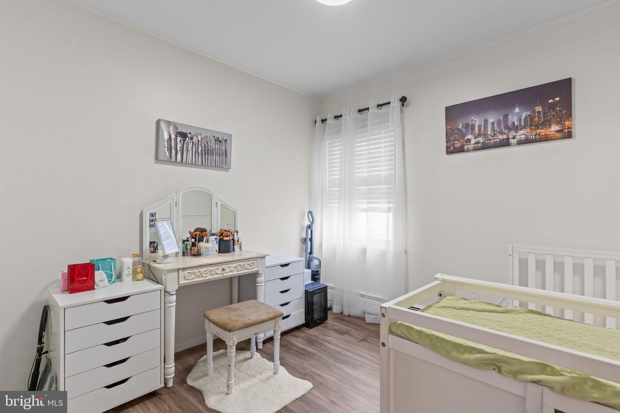 DOGWOOD HOLLOW - Residential