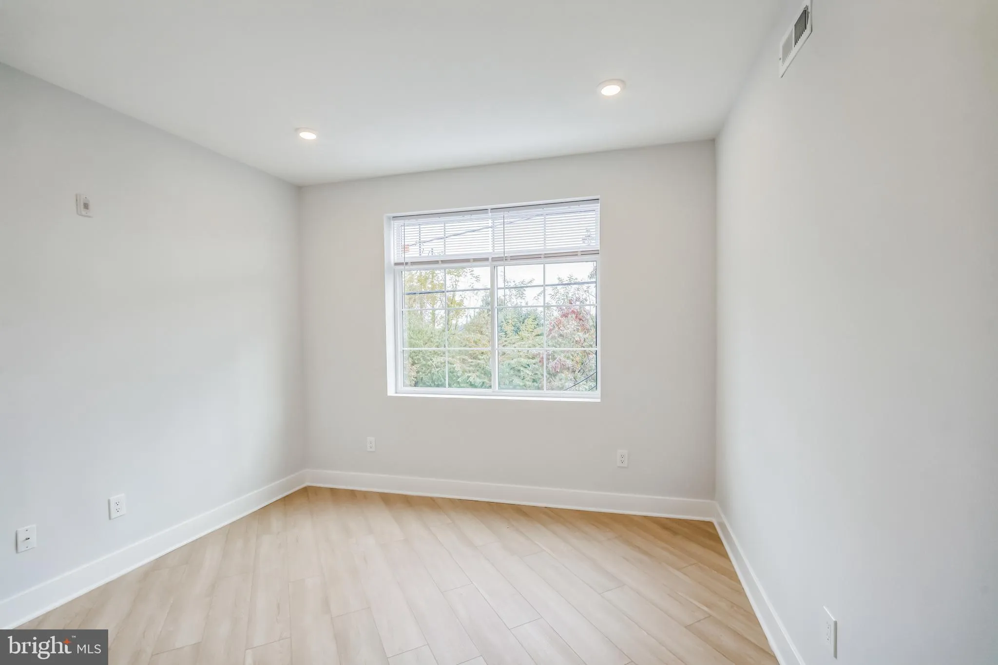 Philadelphia, Pennsylvania 19104, United States, 2 Bedrooms Bedrooms, ,2 BathroomsBathrooms,Residential,Active,112022
