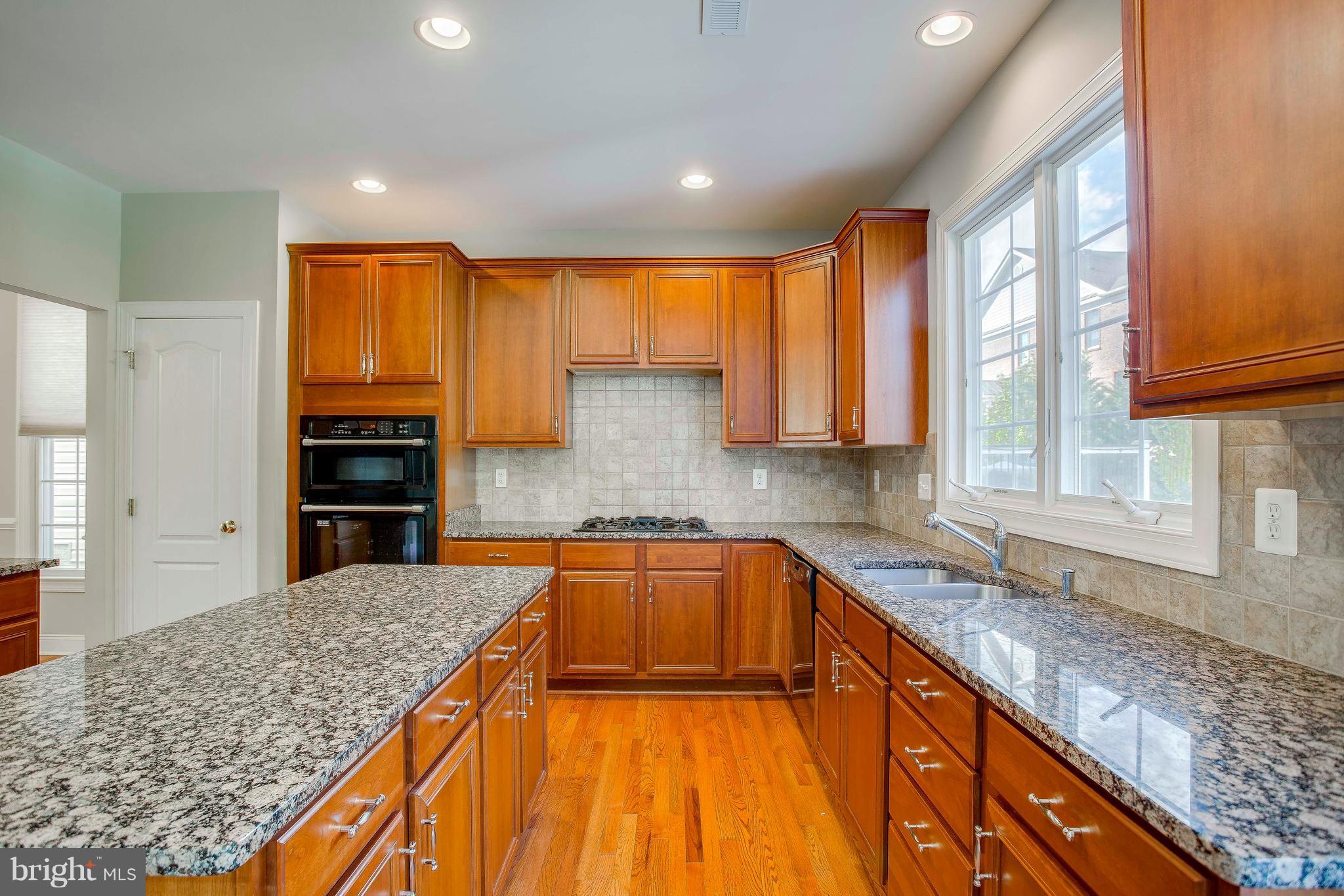 THE ENCLAVE AT ARUNDEL PRESERVE - Residential