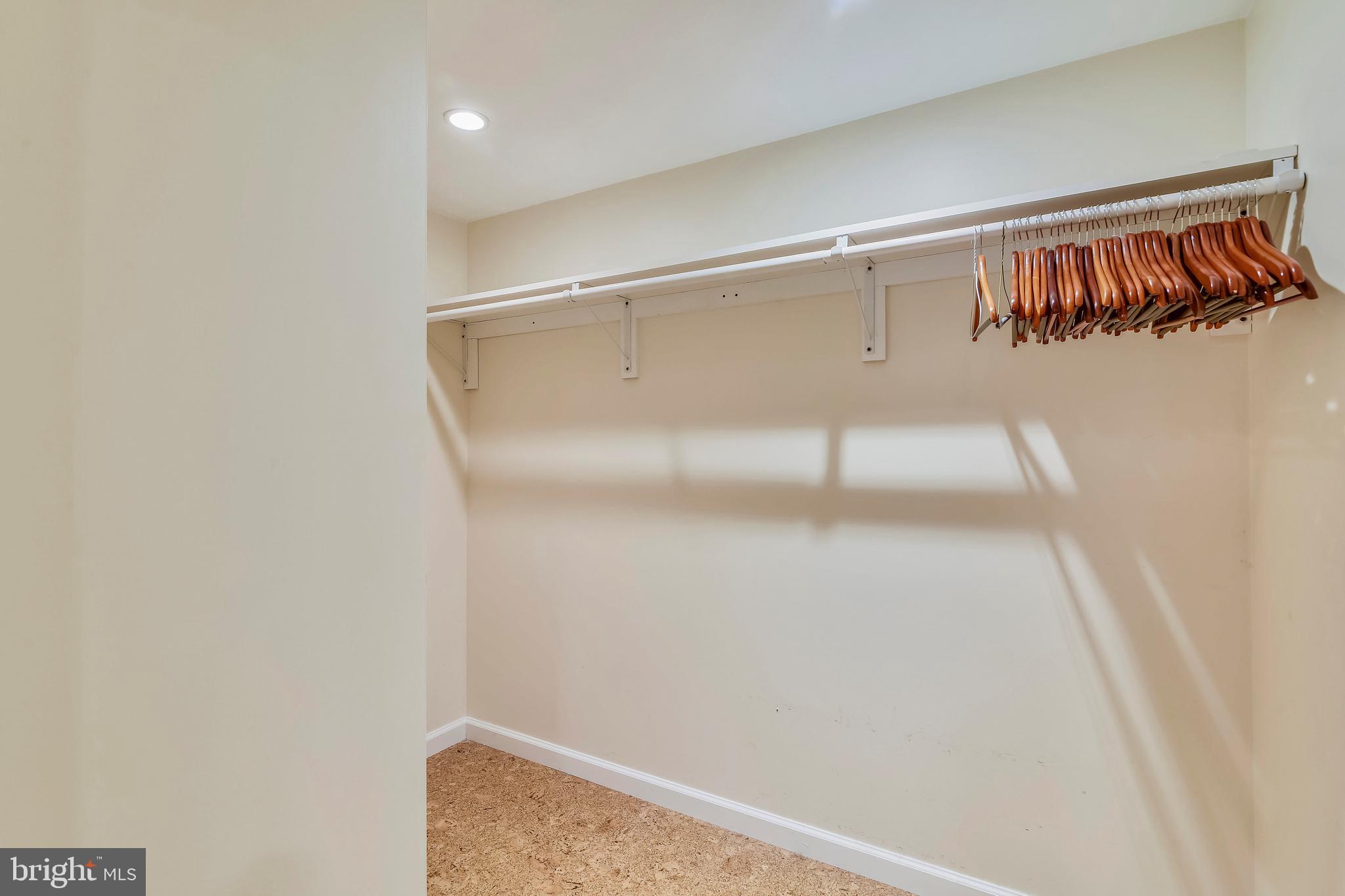 SOMERSET - Residential