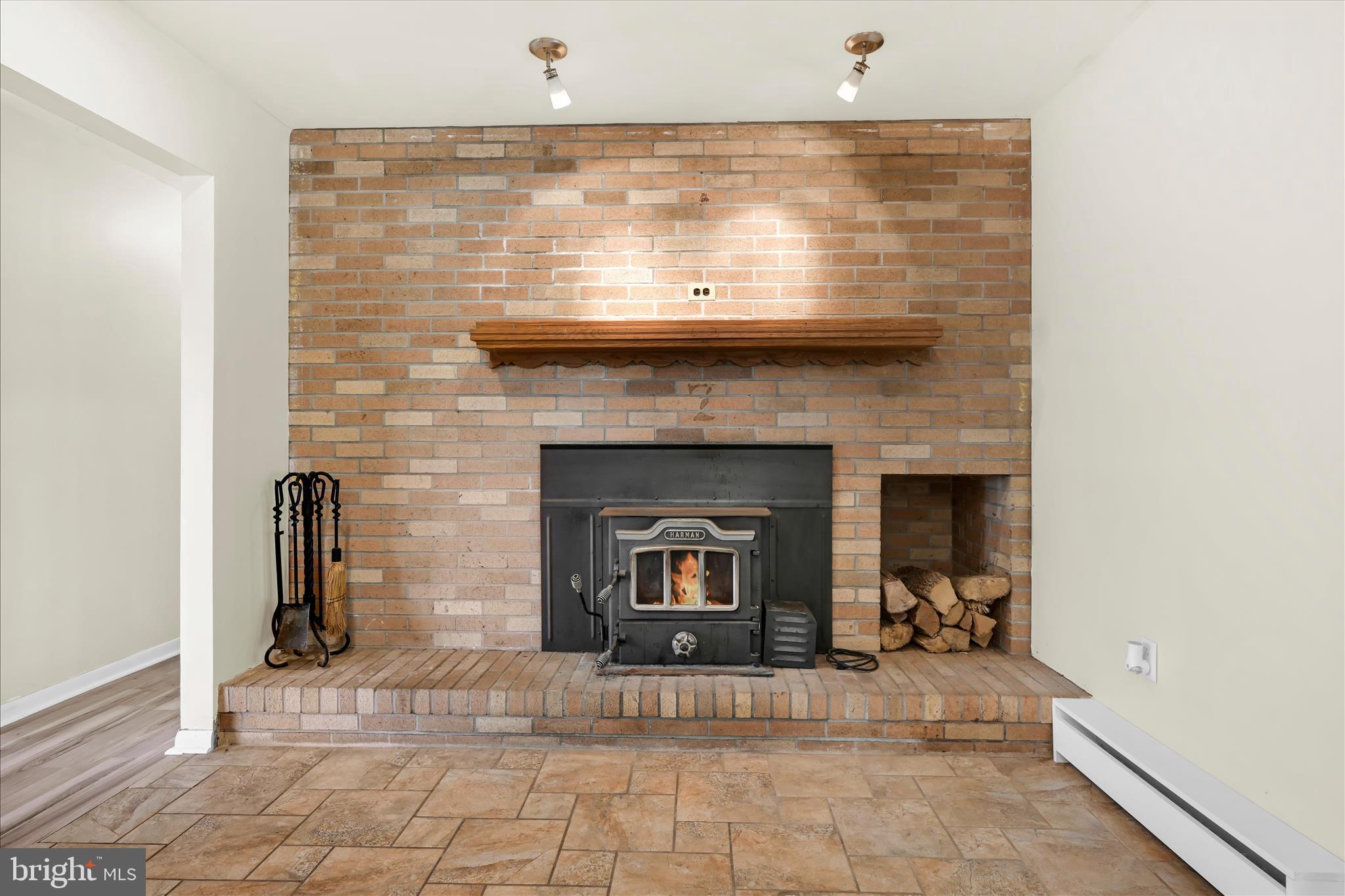 LEGION ACRES - Residential