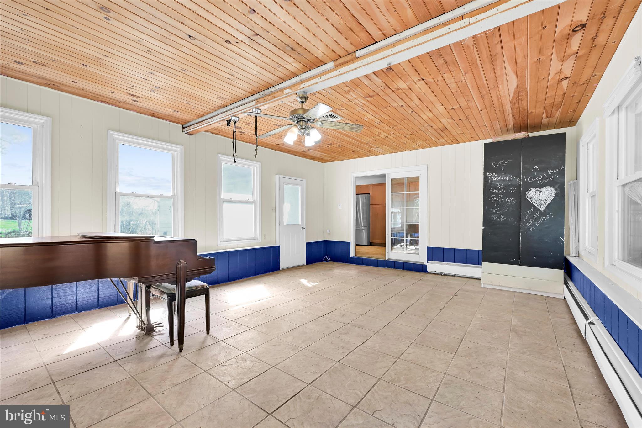 LEGION ACRES - Residential