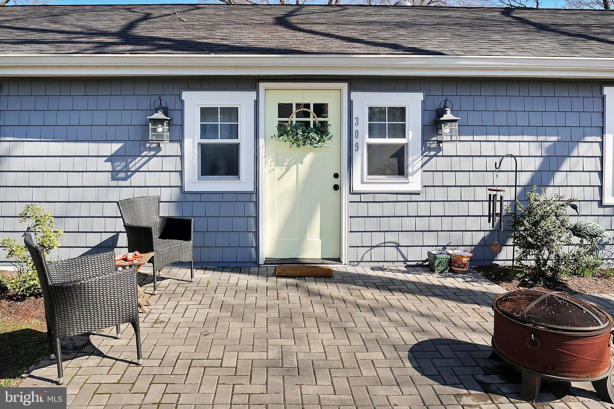 BEVERLEY BEACH - Residential