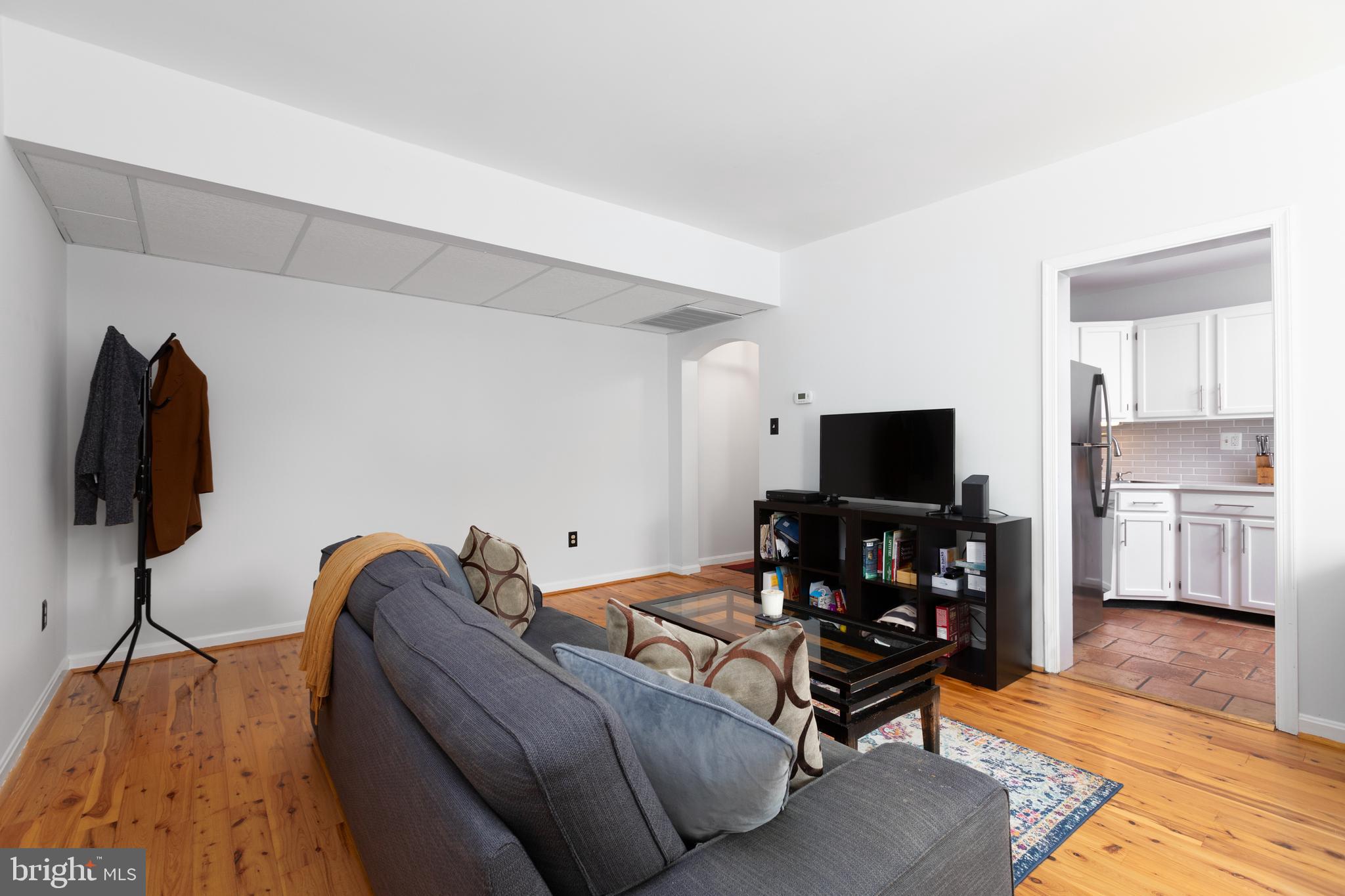 1900 KEY BOULEVARD 464