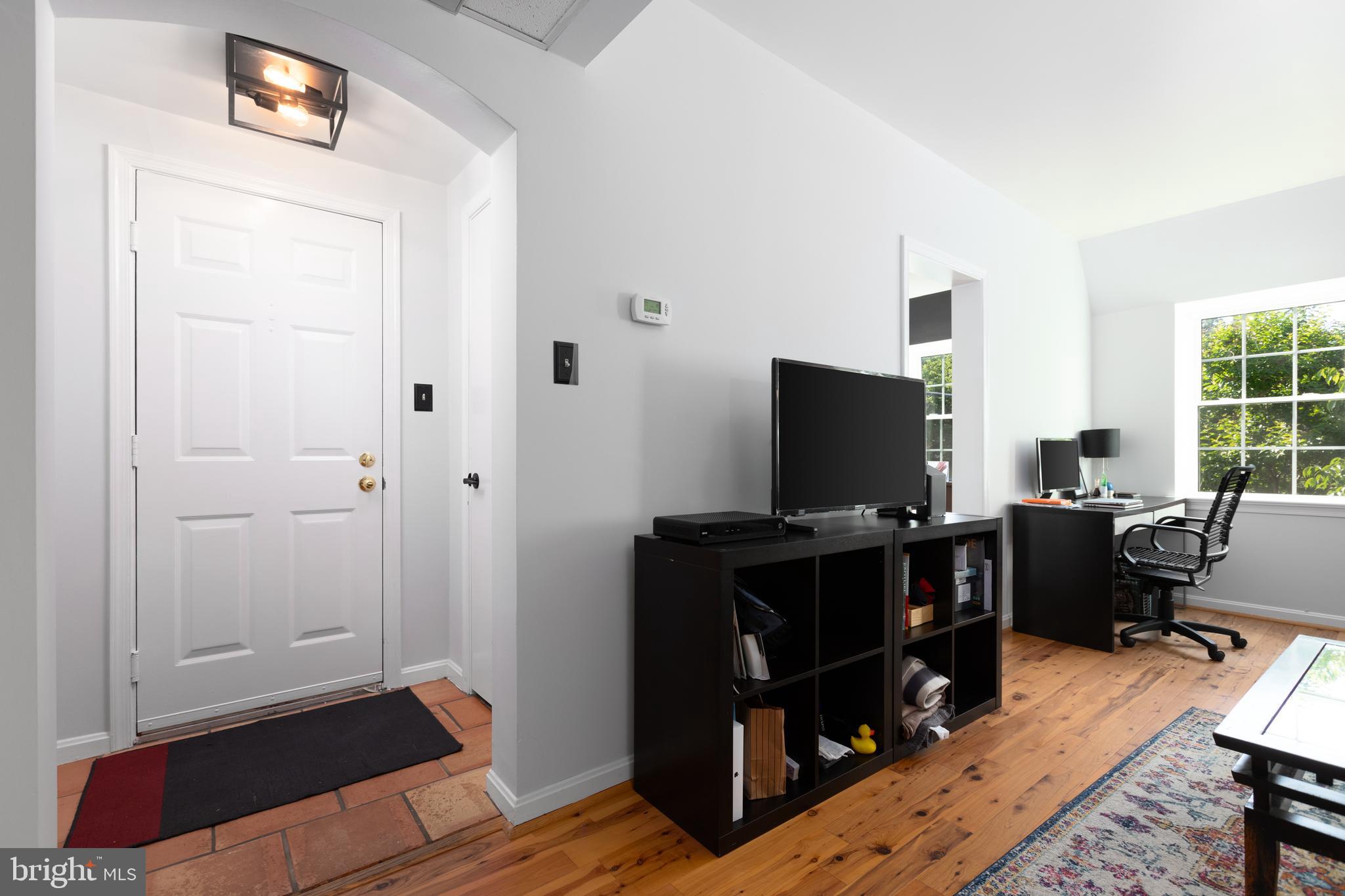 1900 KEY BOULEVARD 464