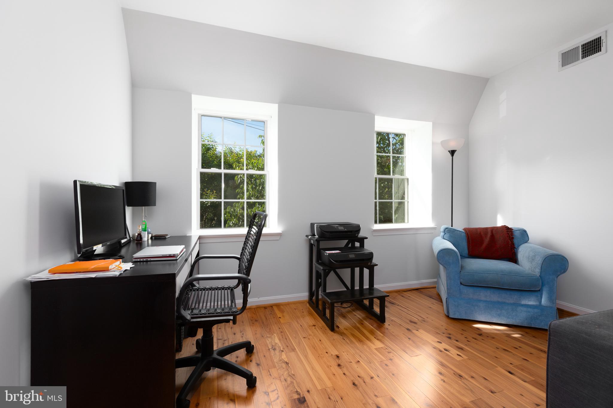 1900 KEY BOULEVARD 464