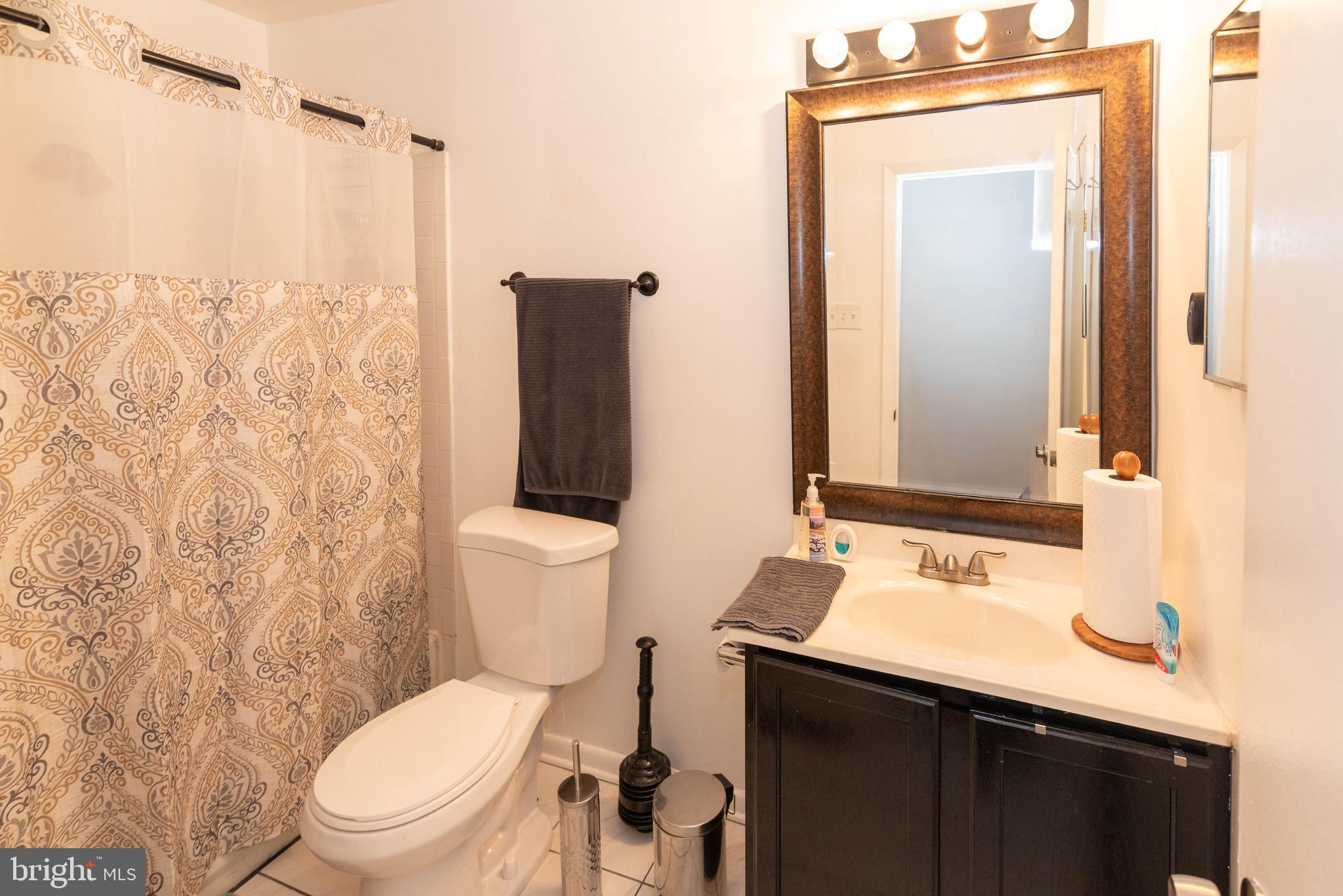 ROSEMONT EAST - Residential