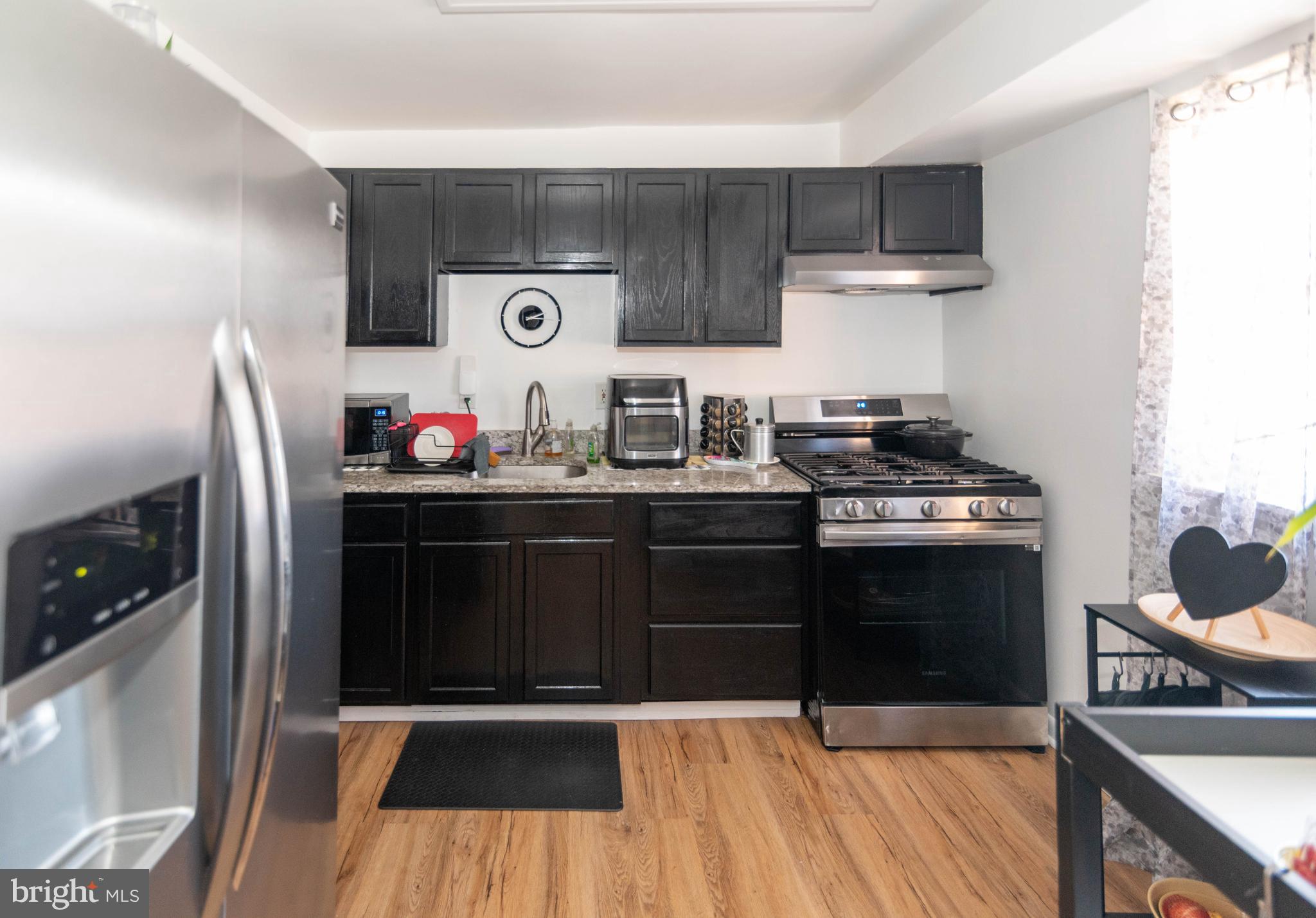 ROSEMONT EAST - Residential