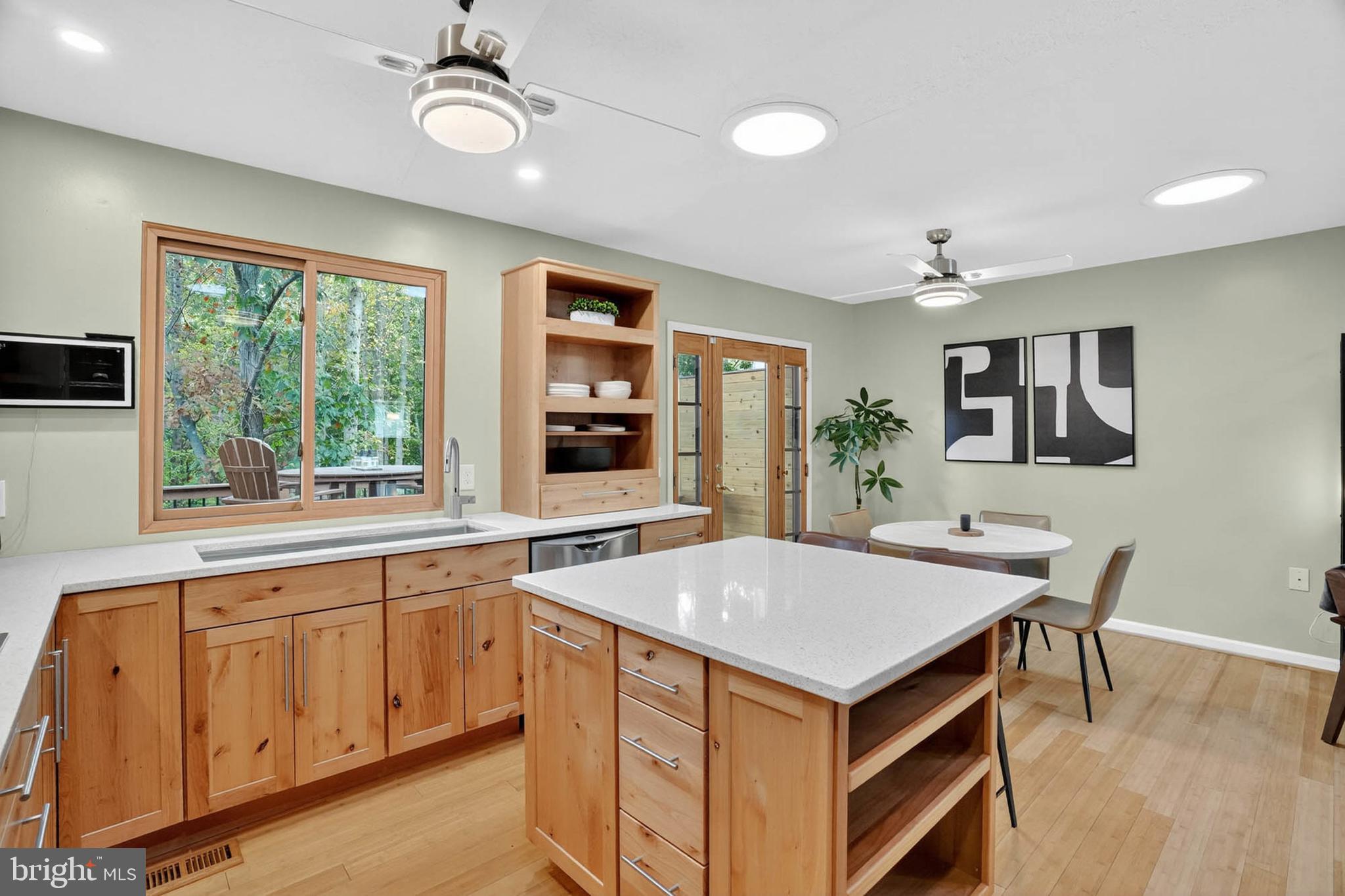 ULMSTEAD GARDENS - Residential