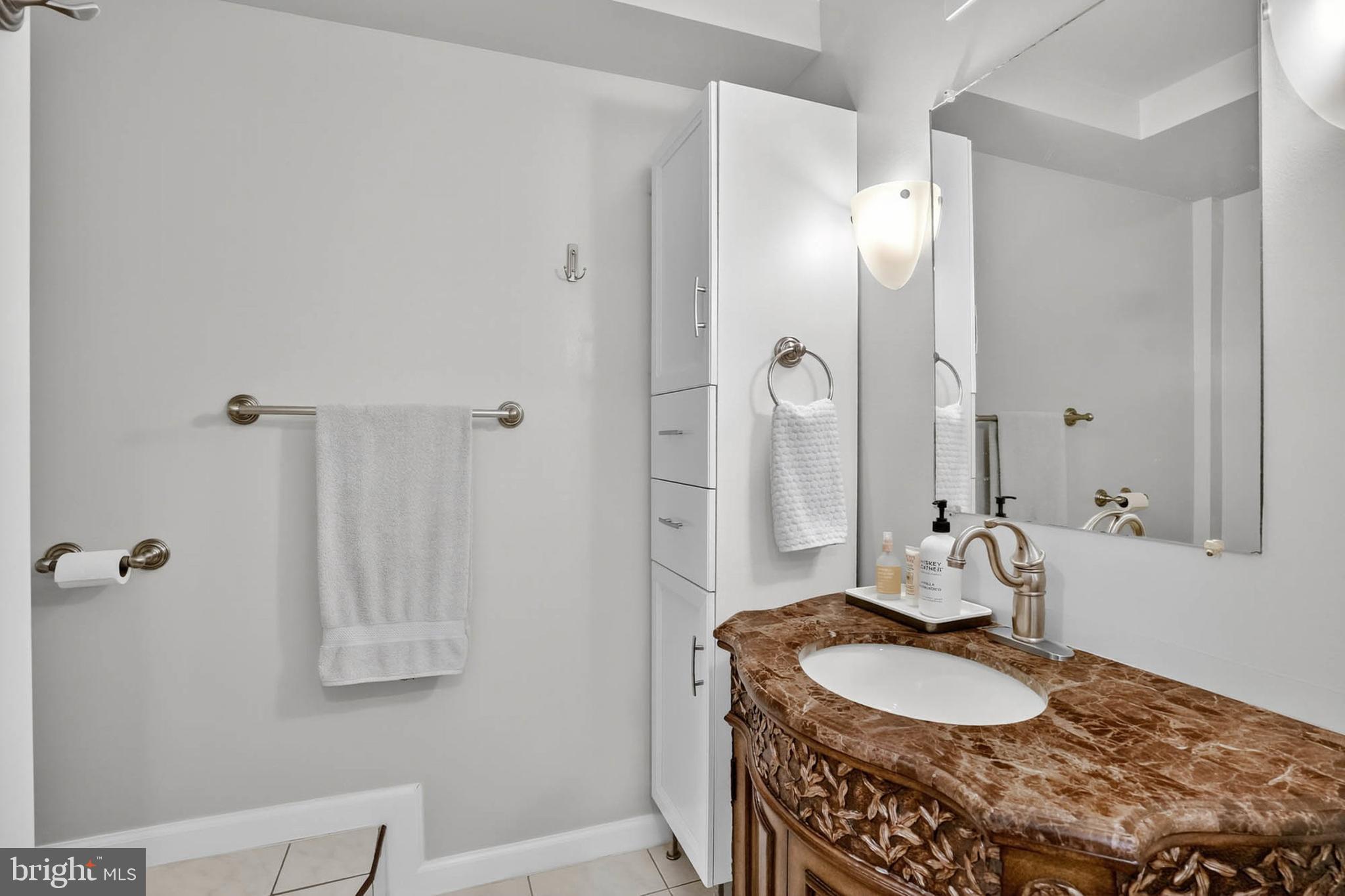 ULMSTEAD GARDENS - Residential