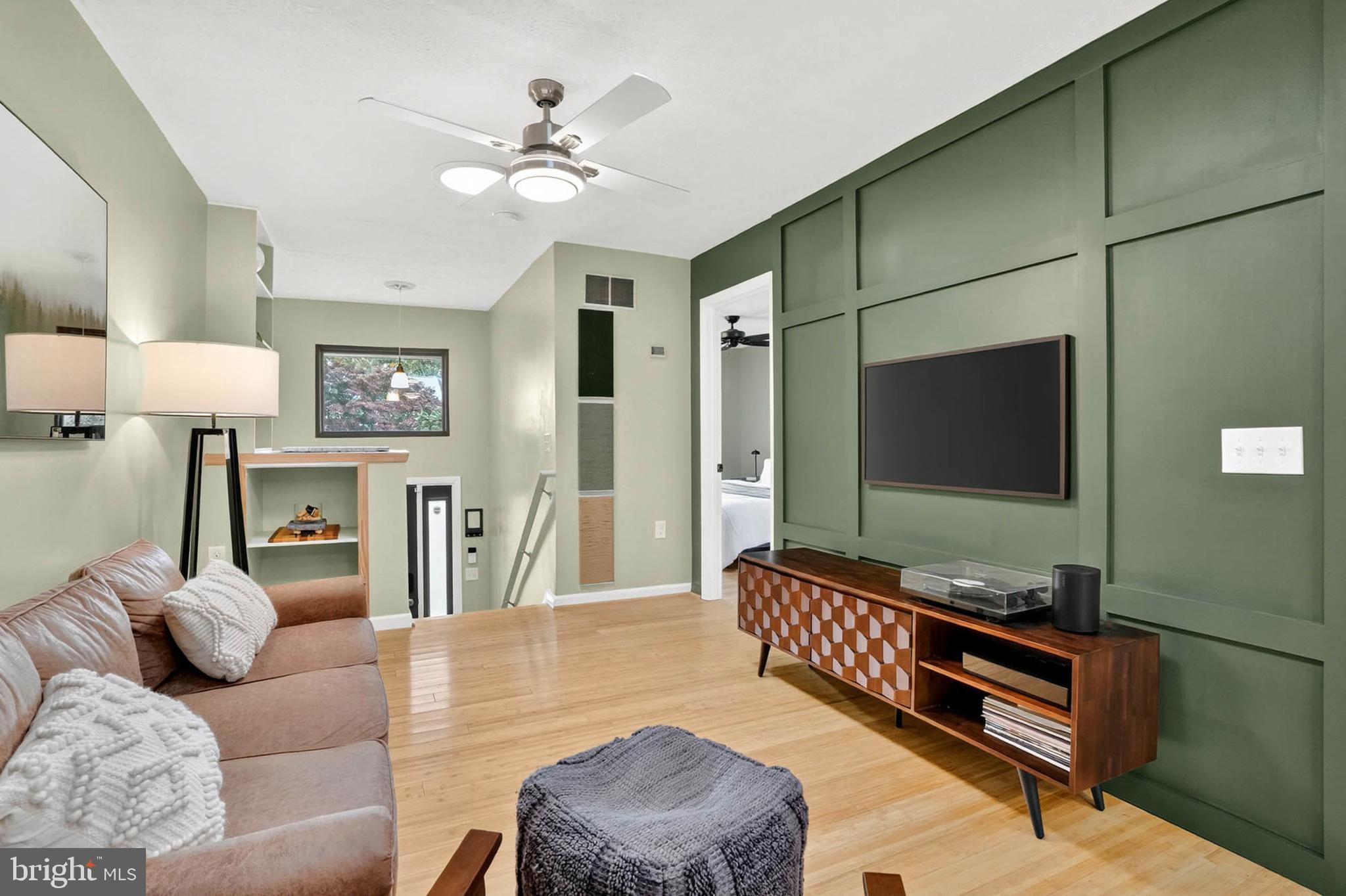 ULMSTEAD GARDENS - Residential