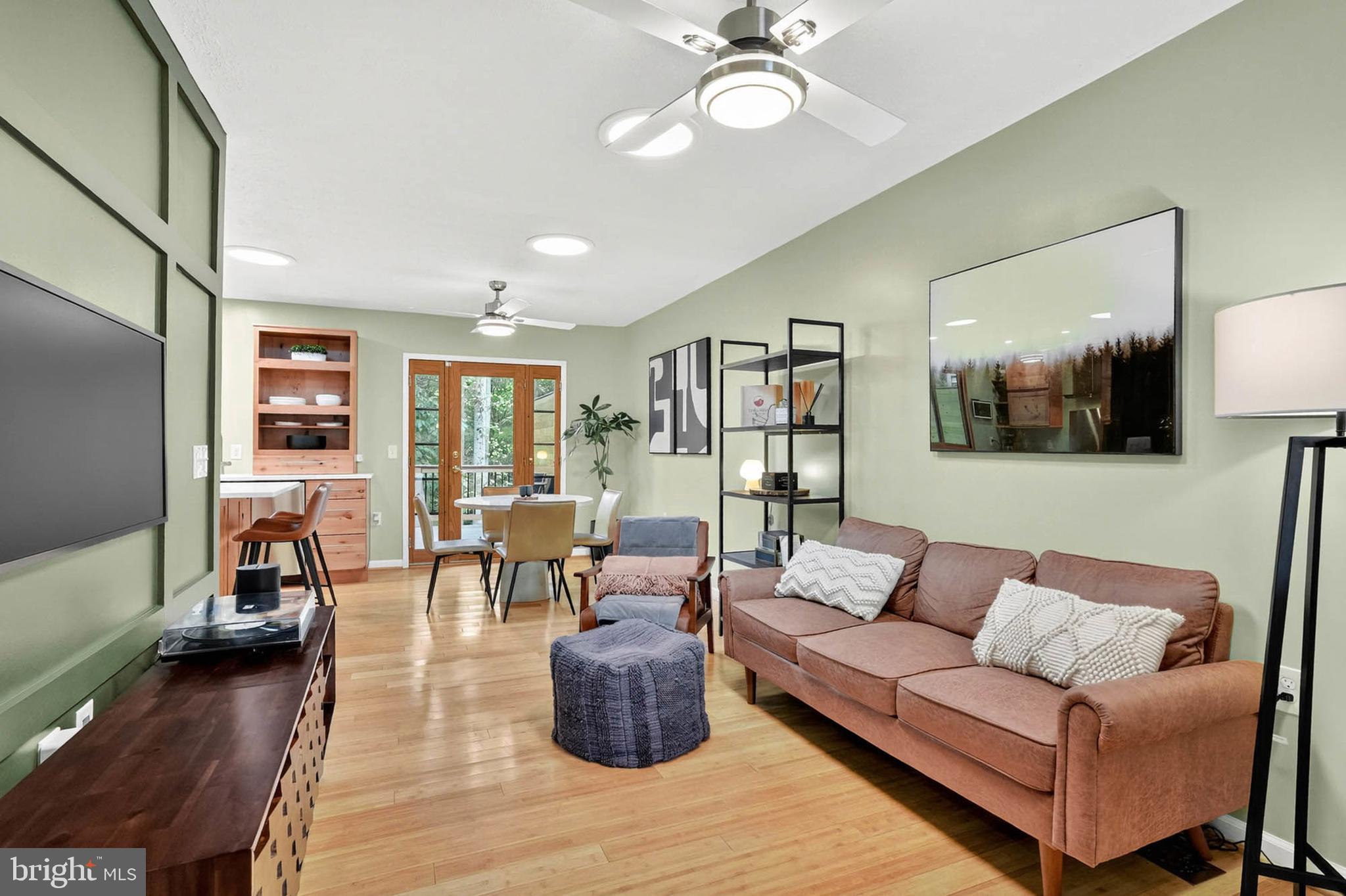 ULMSTEAD GARDENS - Residential