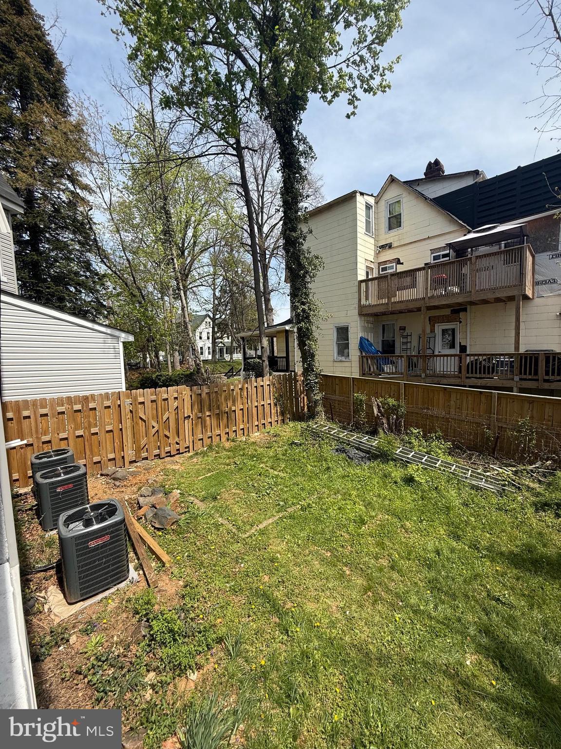 WEST ARLINGTON - Residential Lease