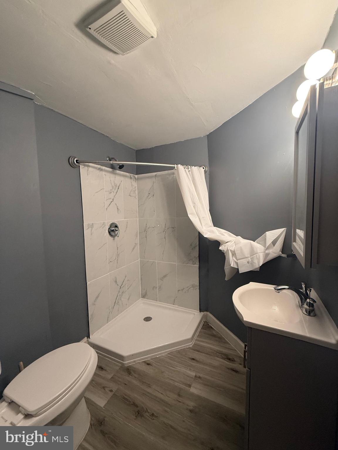 WEST ARLINGTON - Residential Lease