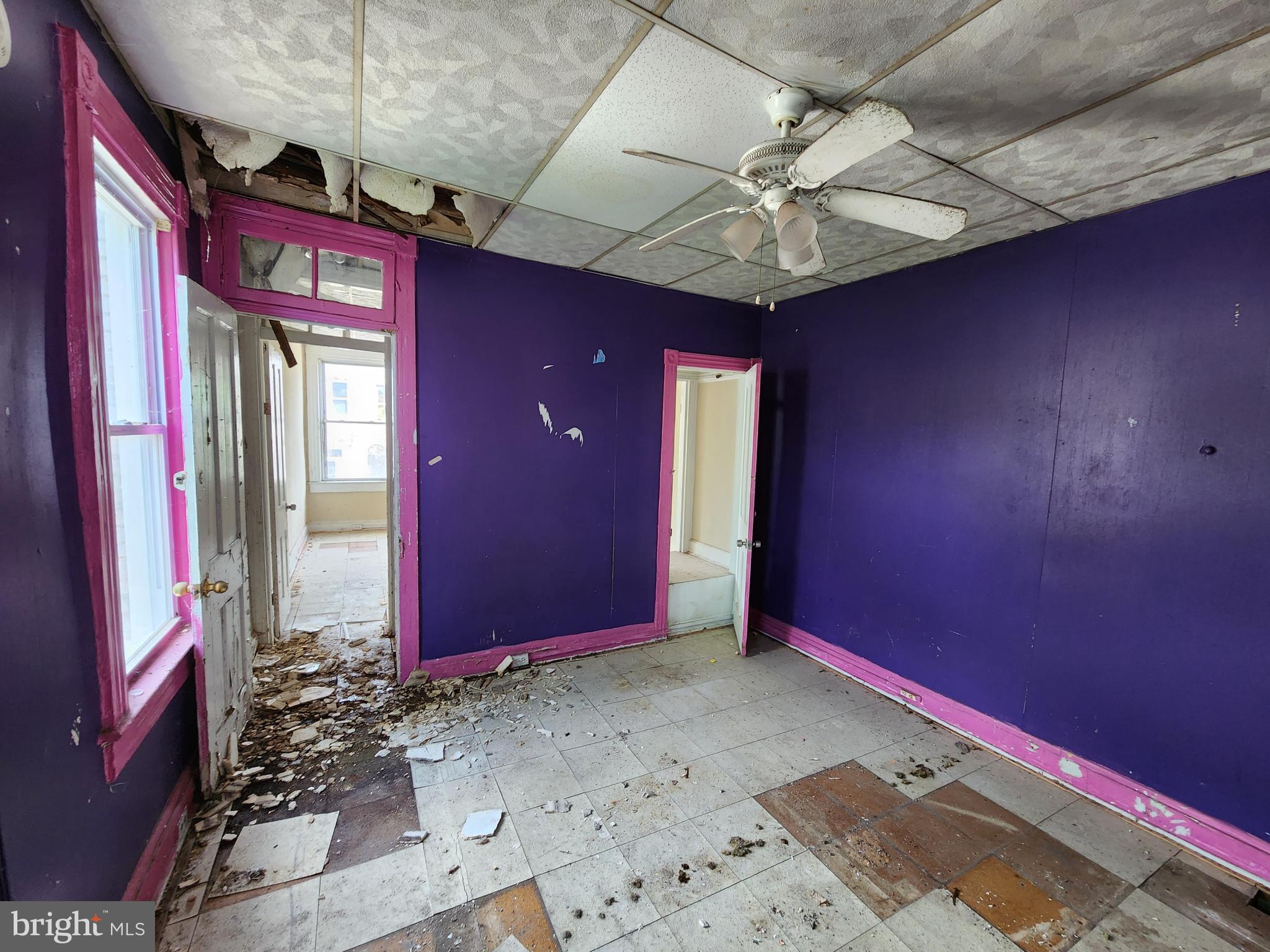 BROADWAY EAST - Residential