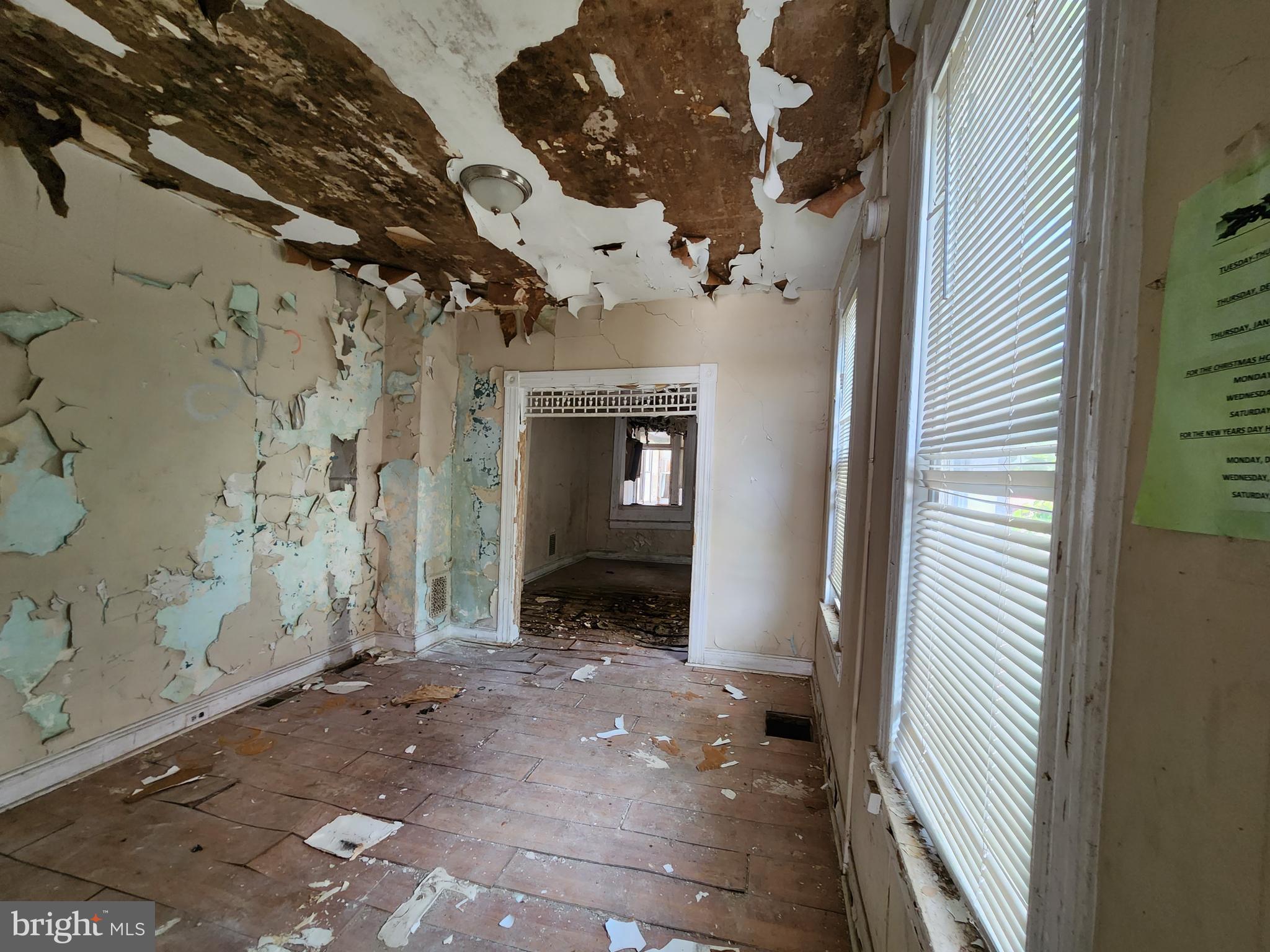 BROADWAY EAST - Residential