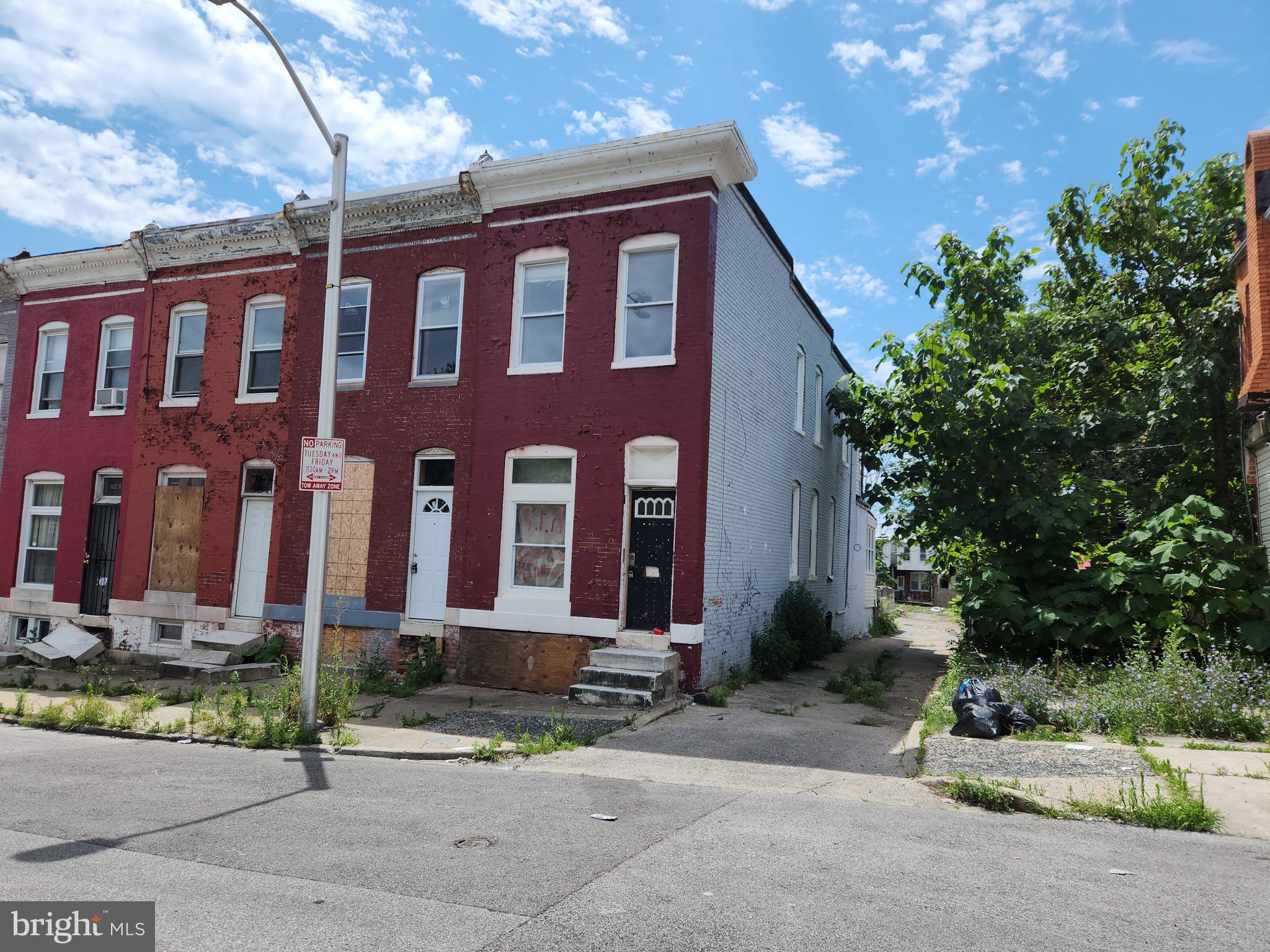 BROADWAY EAST - Residential