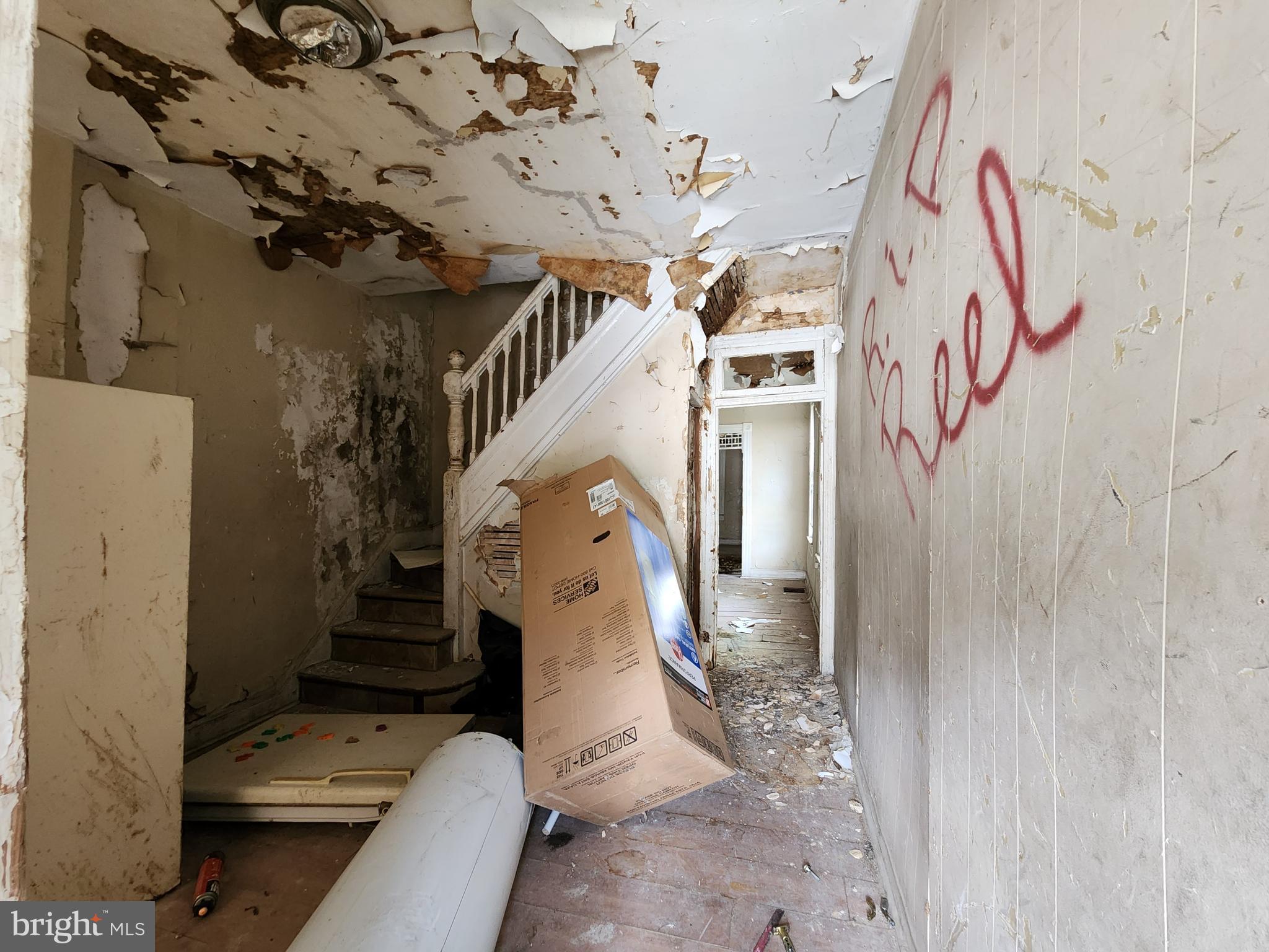 BROADWAY EAST - Residential