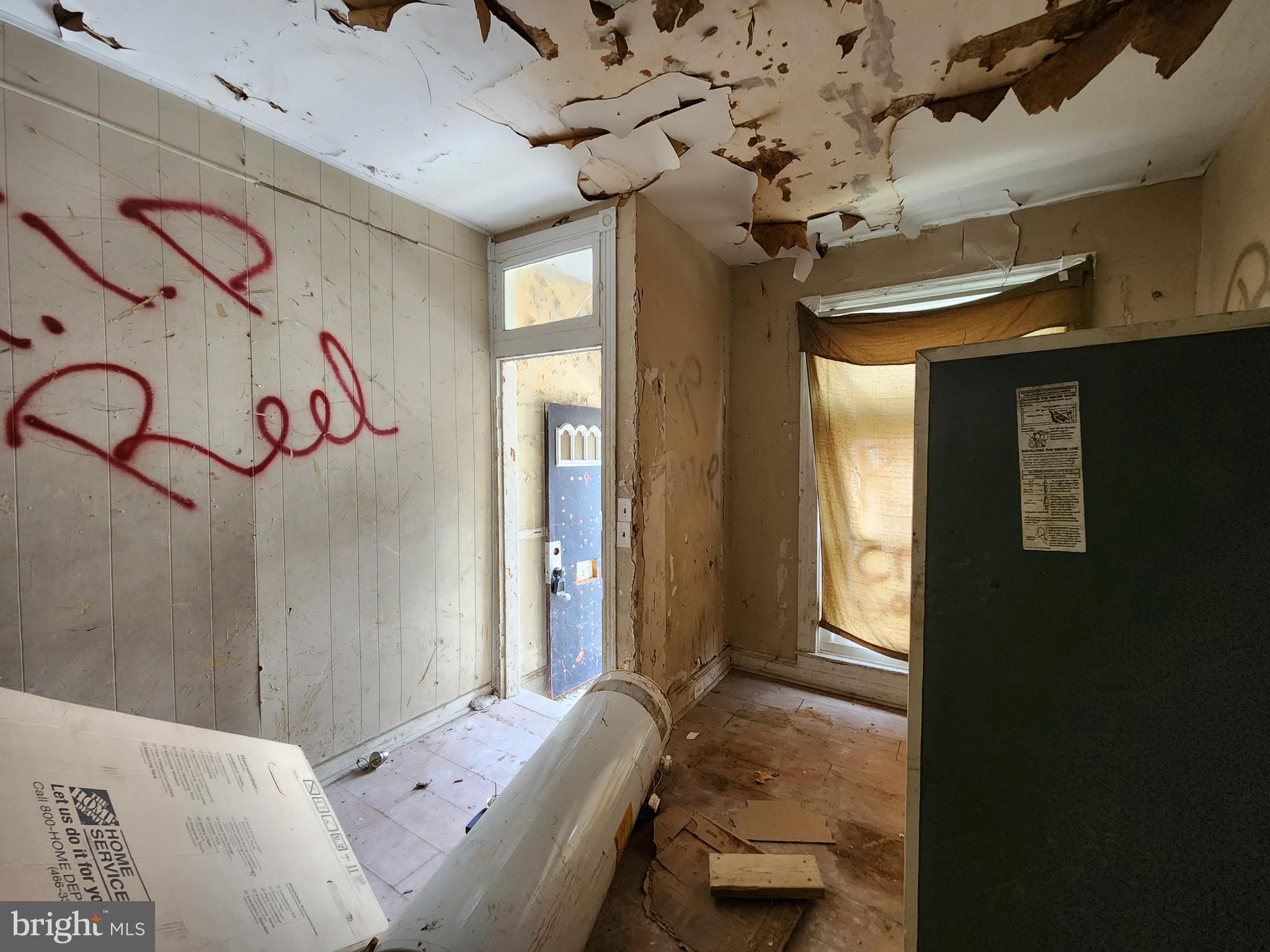 BROADWAY EAST - Residential