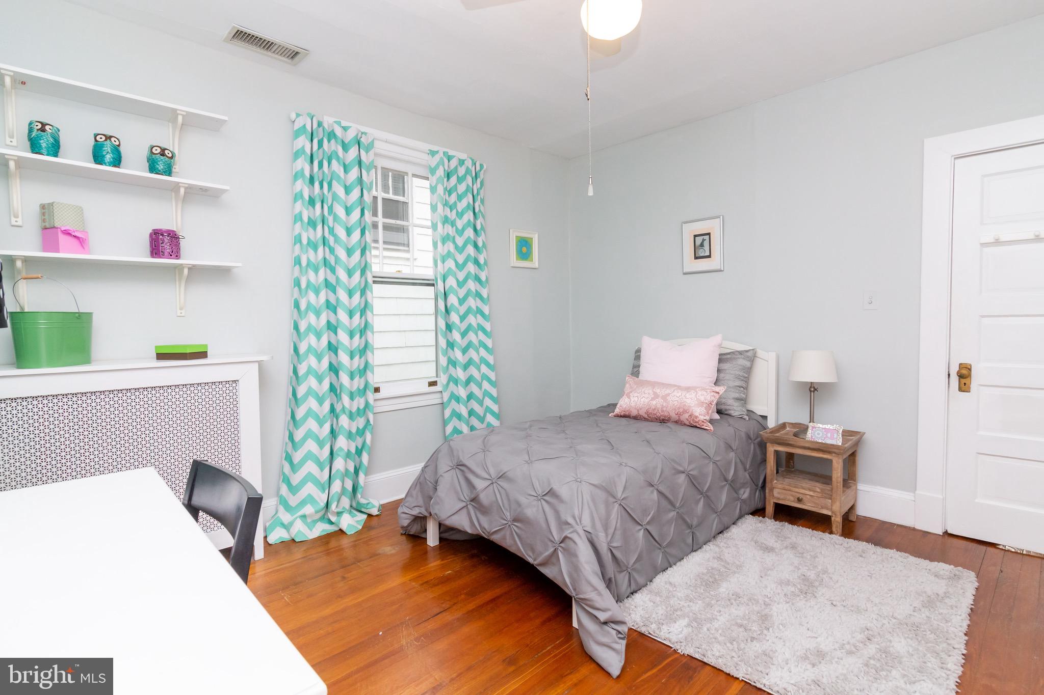 MURRAY HILL - Residential