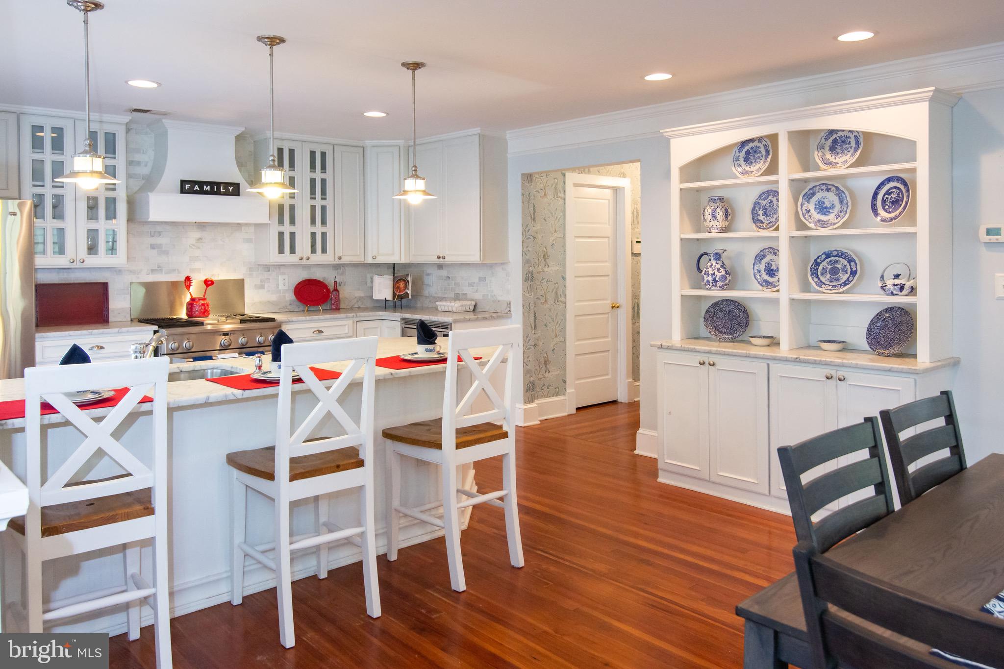 MURRAY HILL - Residential