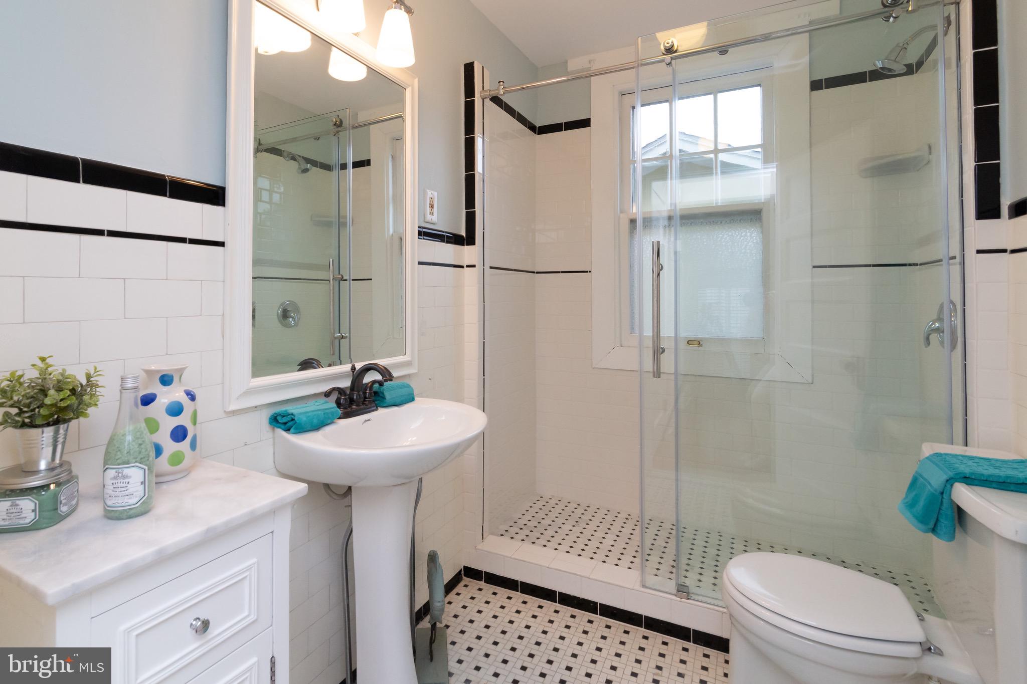 MURRAY HILL - Residential