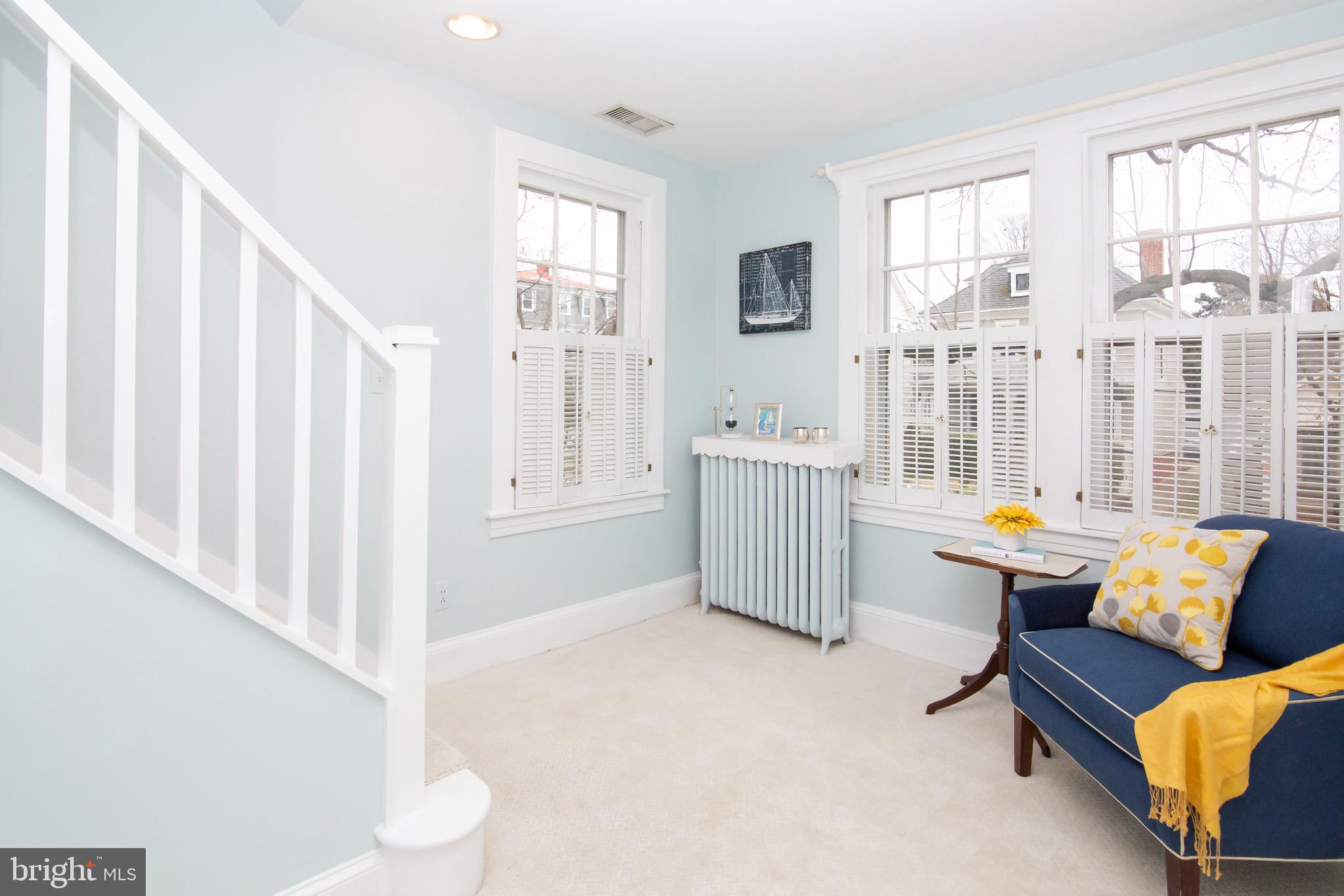 MURRAY HILL - Residential