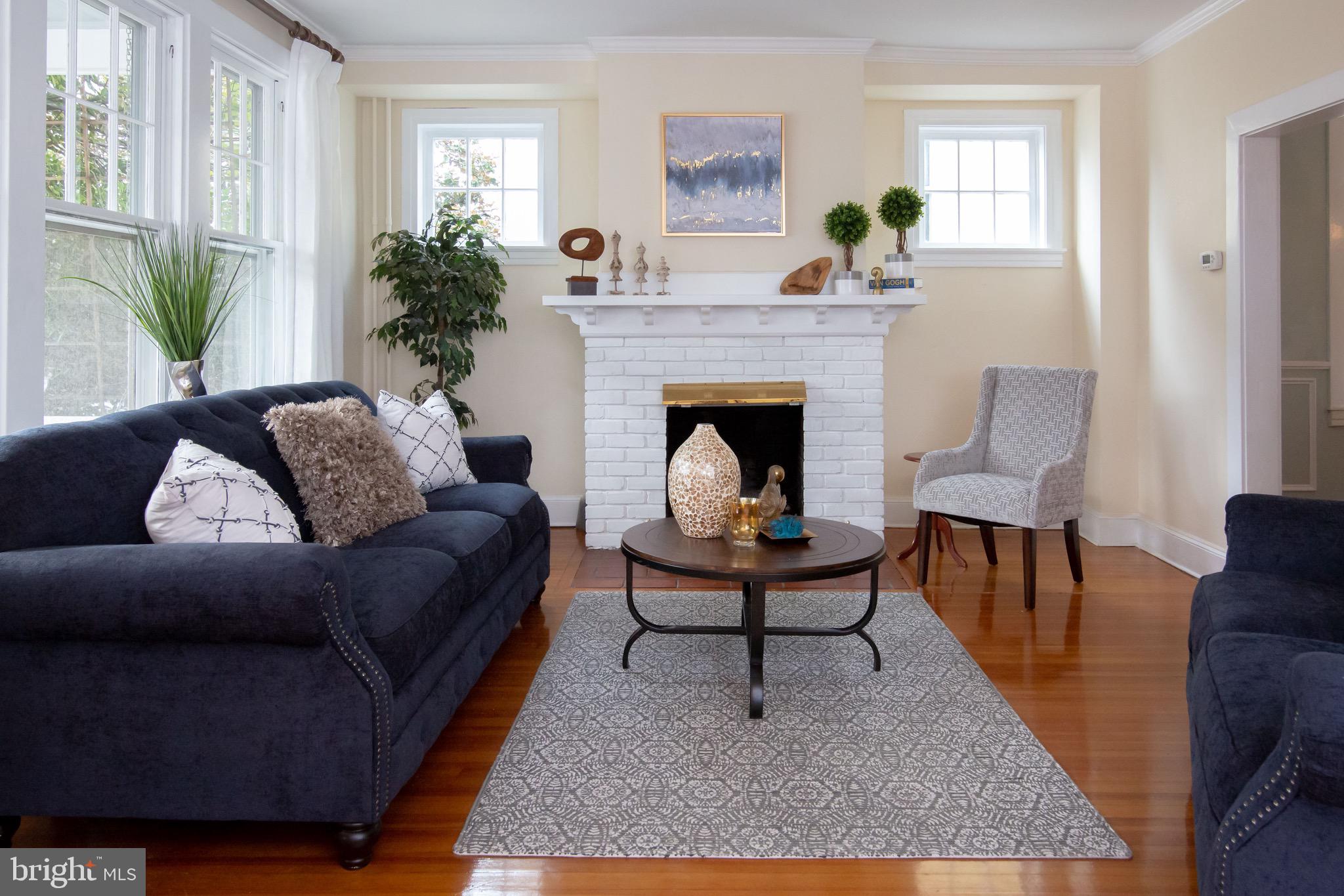 MURRAY HILL - Residential