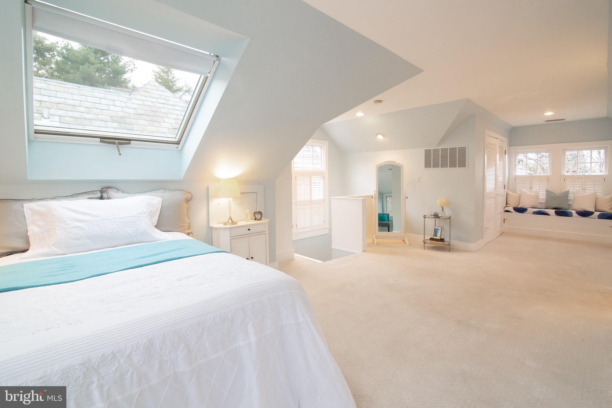 MURRAY HILL - Residential