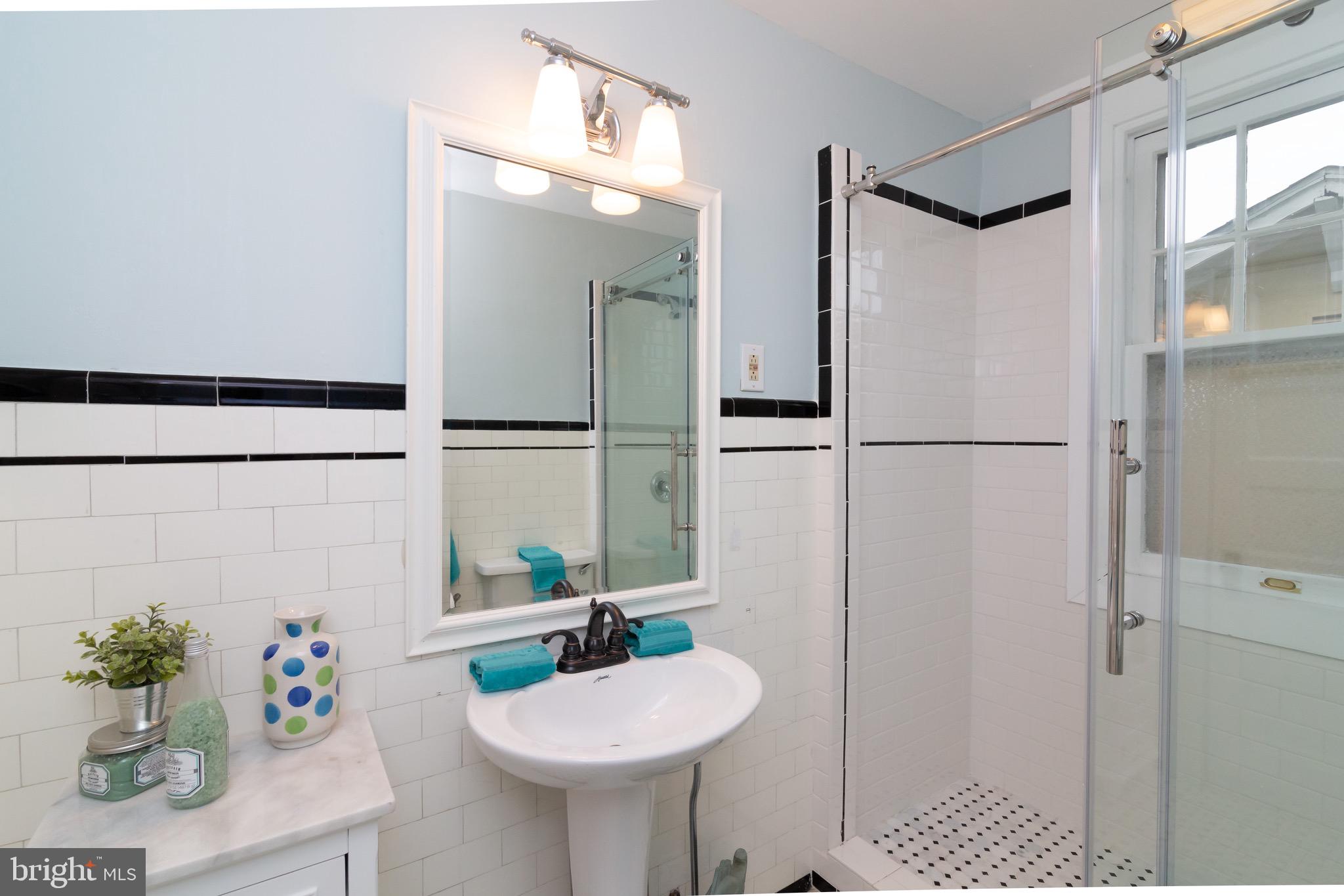 MURRAY HILL - Residential