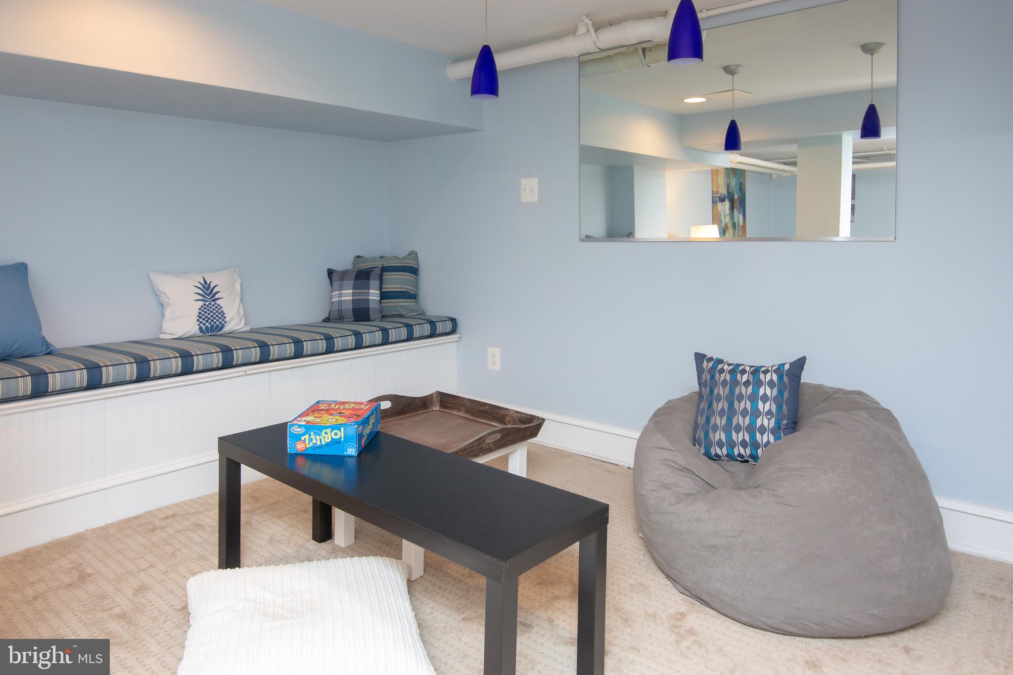 MURRAY HILL - Residential