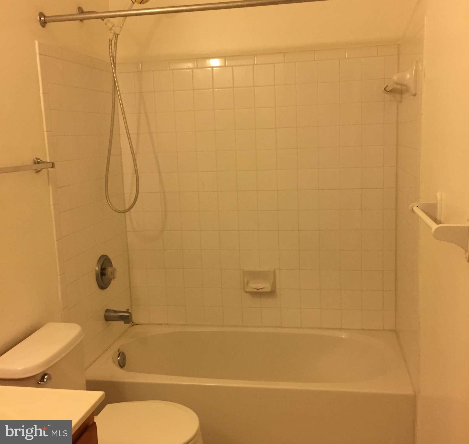 CROFTON VALLEY - Residential Lease