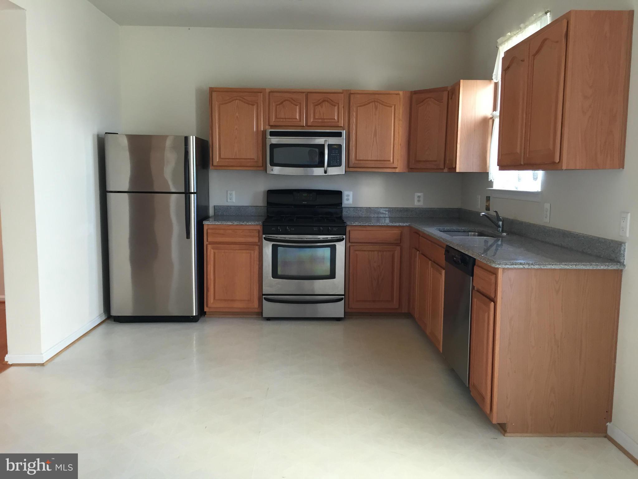 CROFTON VALLEY - Residential Lease