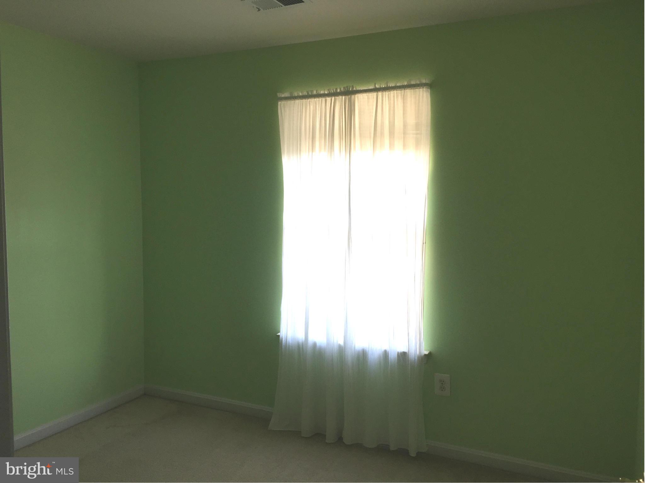 CROFTON VALLEY - Residential Lease