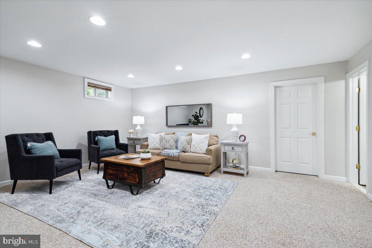 VILLAGES OF URBANA - Residential